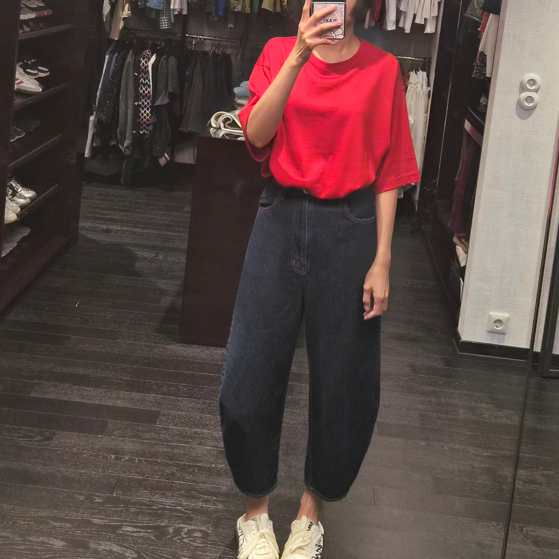 AKRYL Wool Smooth Tee Red - 26FW 착용 스타일 - 1