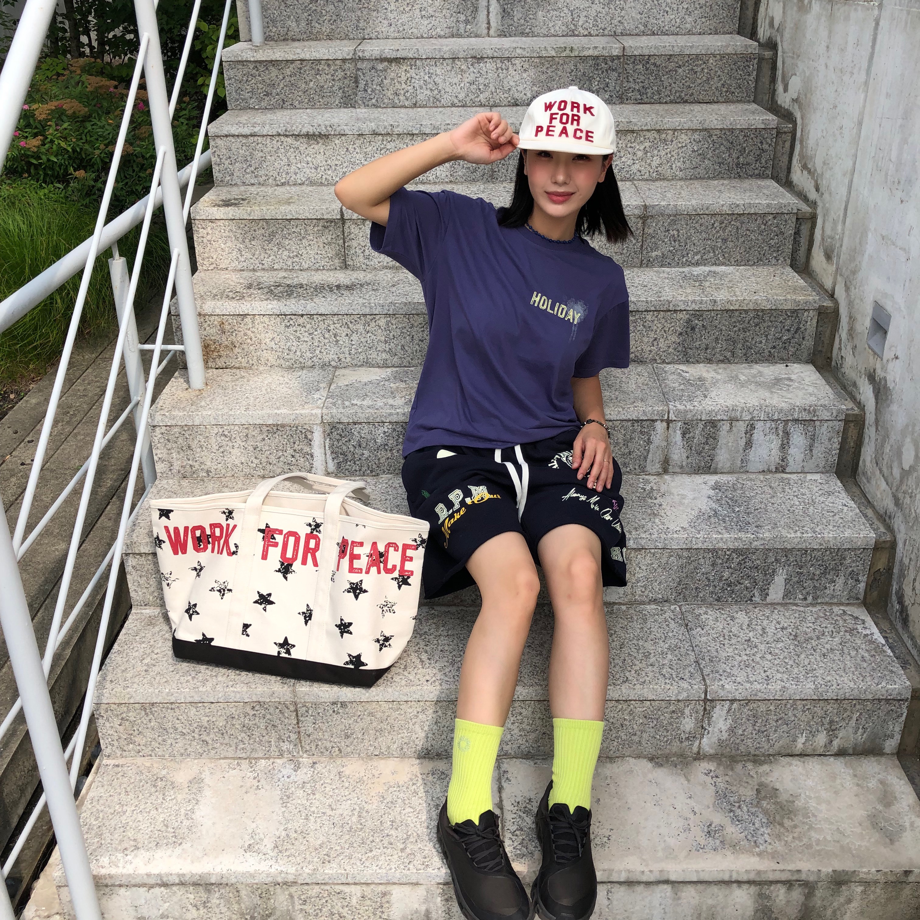 AMOU Work For Peace 5pannel Cap Ivory, AMOU Work For Peace 5pannel Cap Black 착용 스타일 - 5