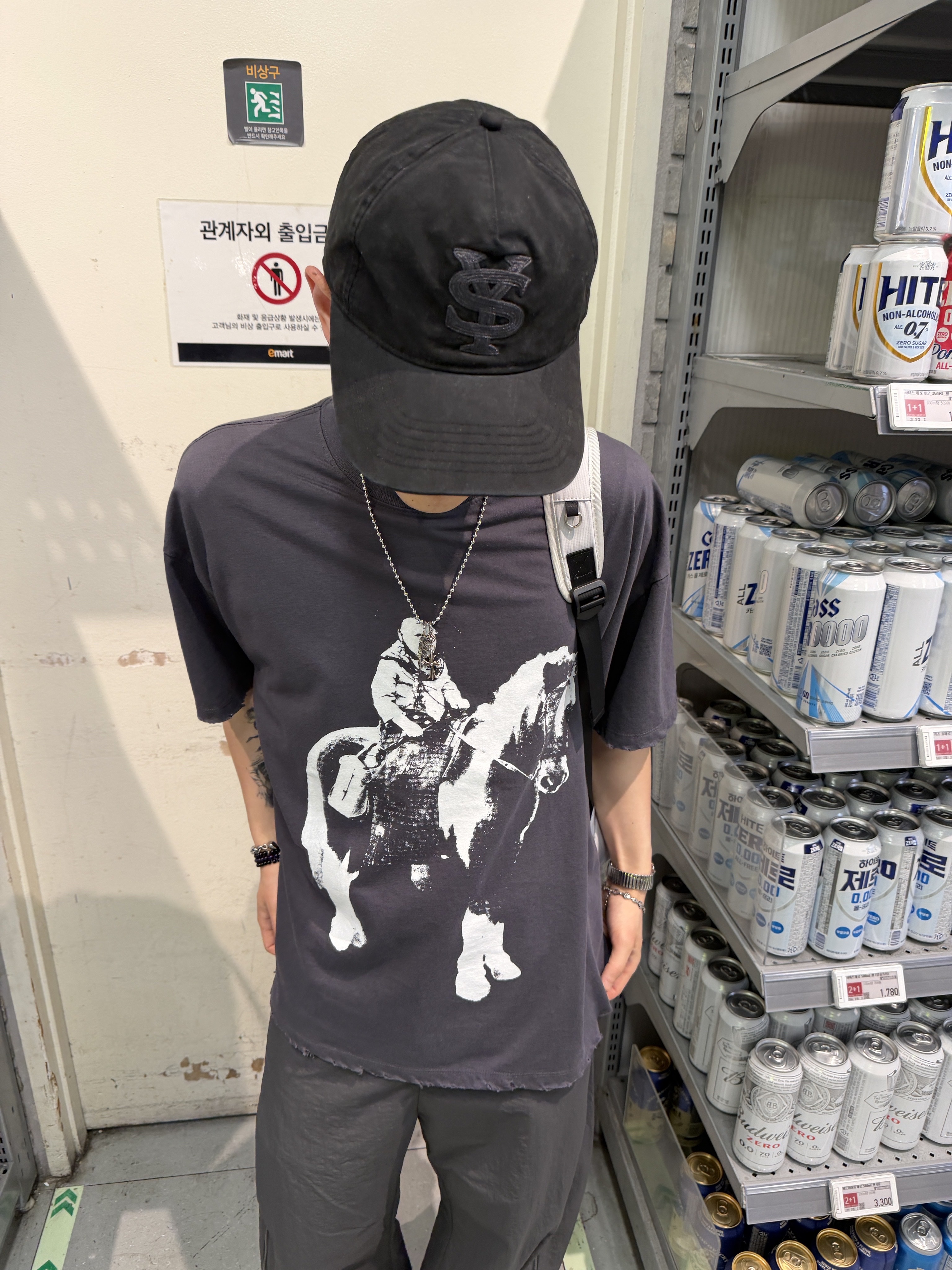 MJD Oversized Cowboy T-Shirt Black, Crocs x Salehe Bembury Pollex Clog Stratus 착용 스타일 - 6