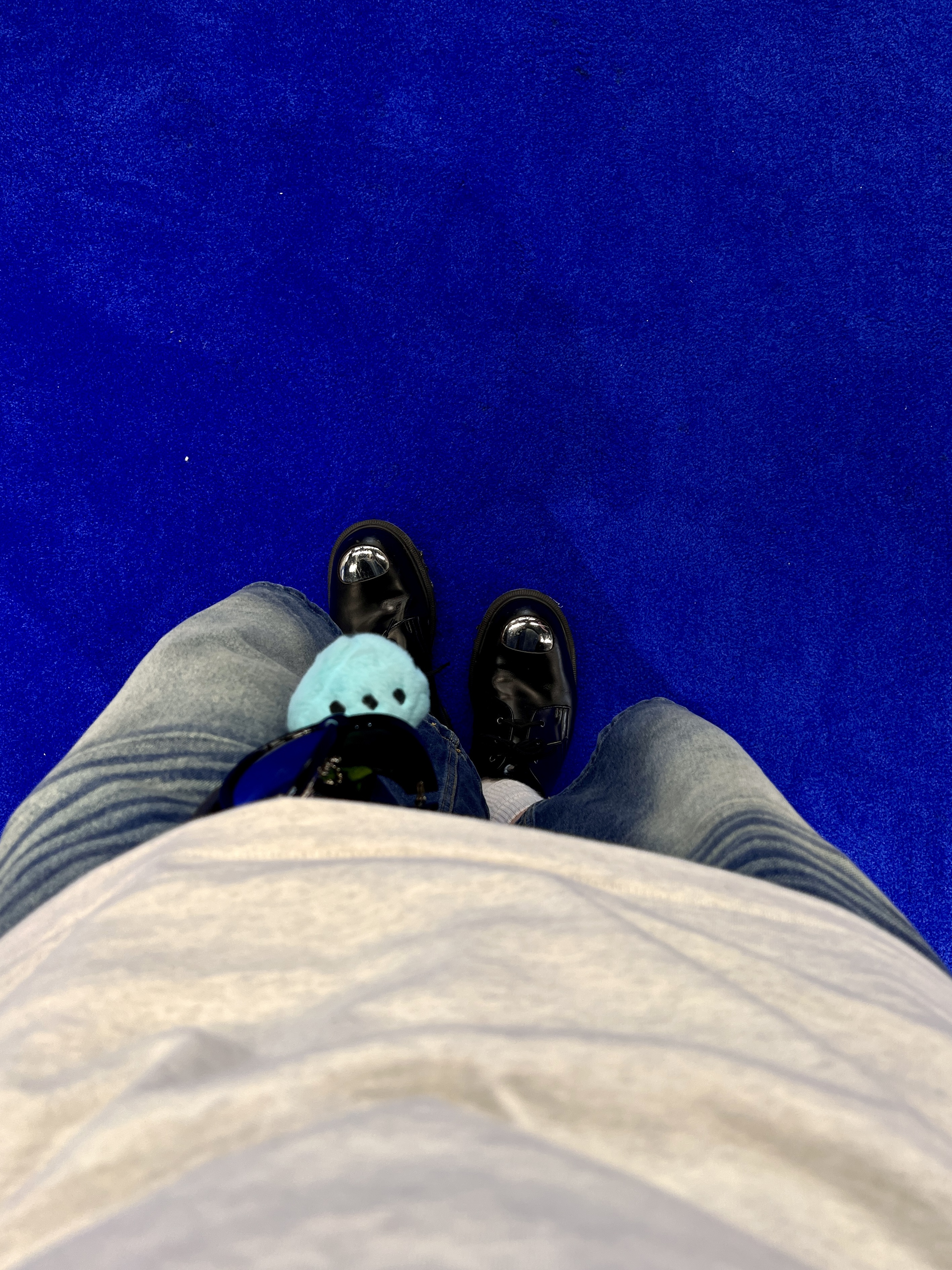 Dr. Martens x Raf Simons Keaton II Steel Toe Black, Stussy Fuzzy Dice Keychain Teal 착용 스타일 - 3