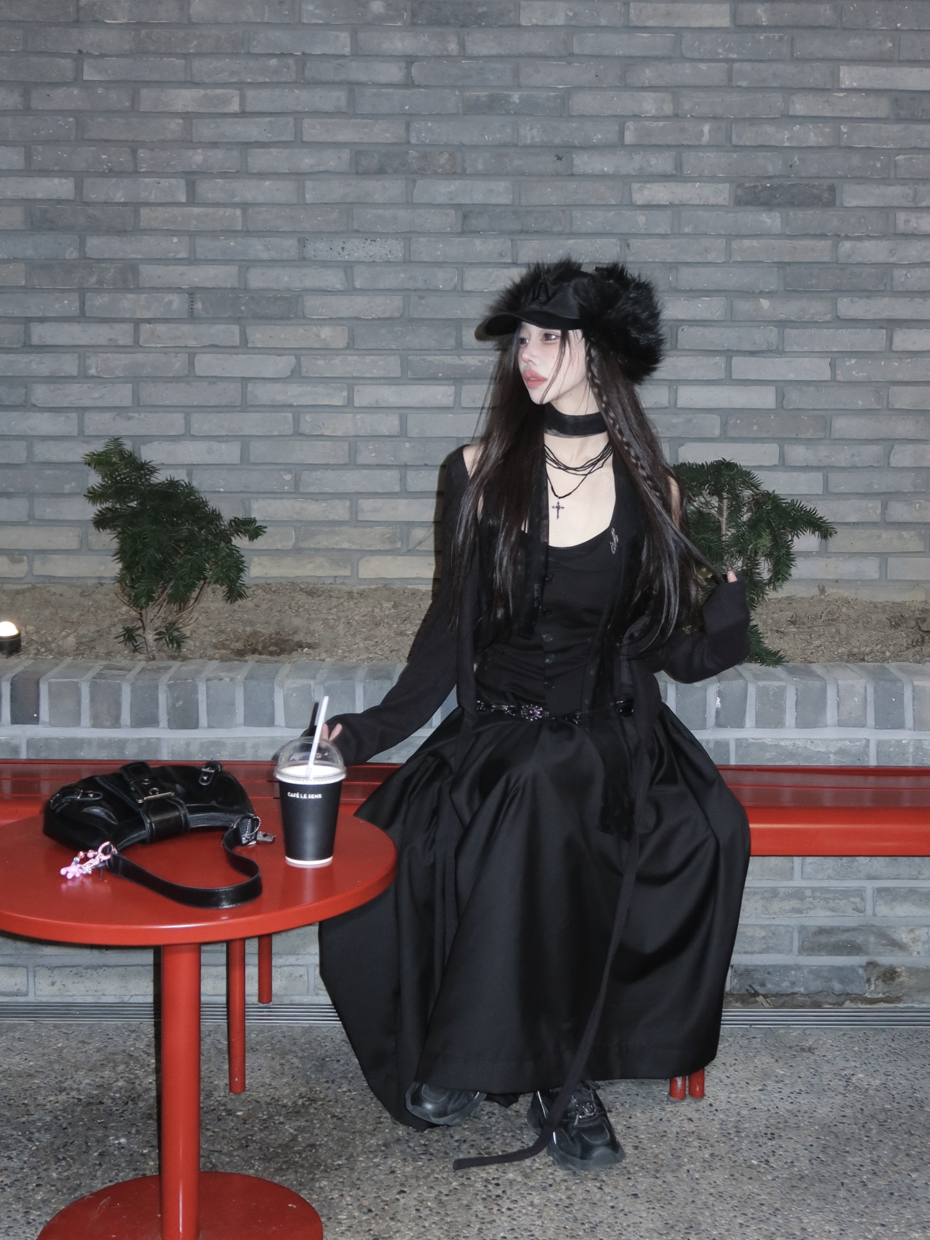 Open Yy Faux Fur Earflap Cap Black 착용 스타일 - 5