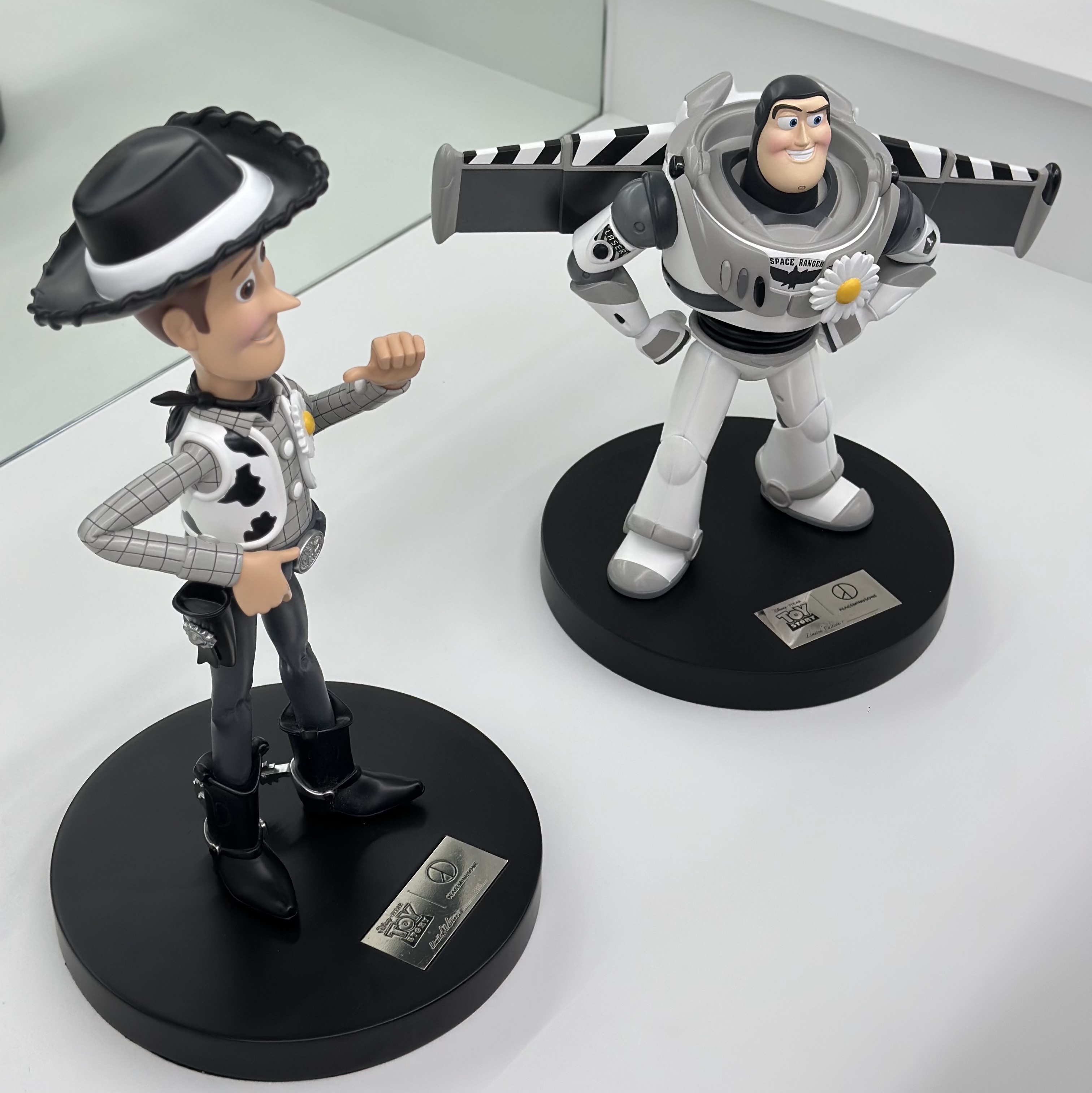 Peaceminusone x Toy Story The First Fan Poster A3 03, Adidas x BAPE Teamgeist Jersey White - KR Sizing 착용 스타일 - 2