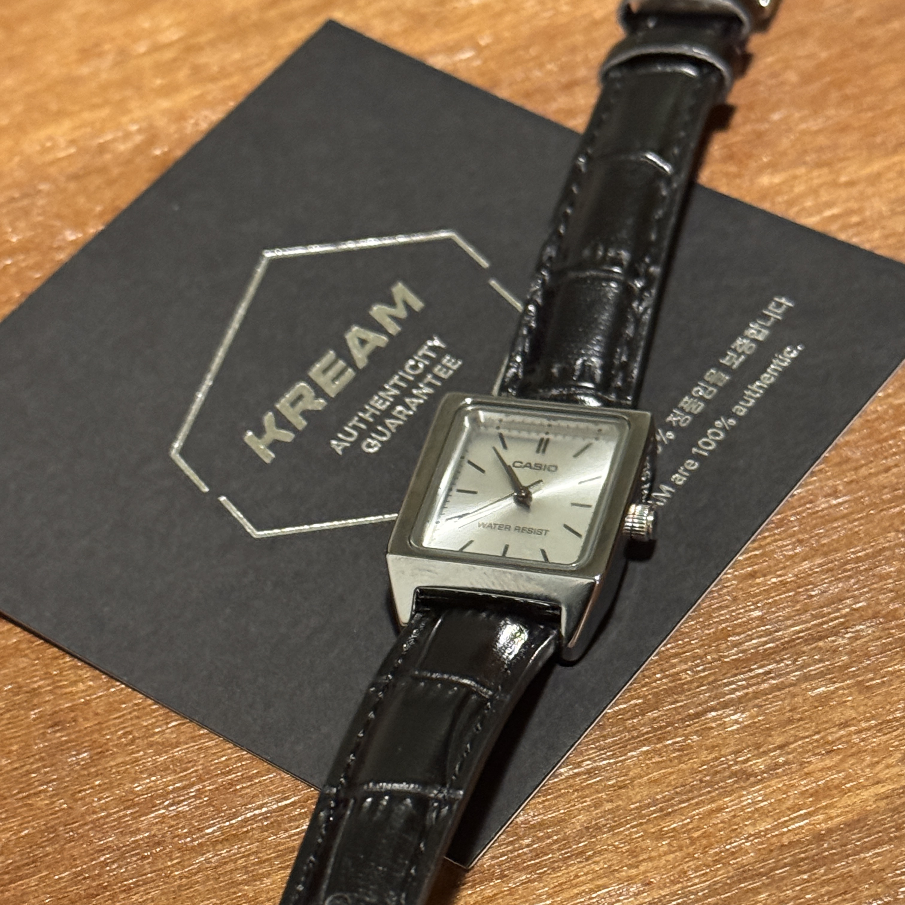Casio LTP-V007L-7E1 착용 스타일