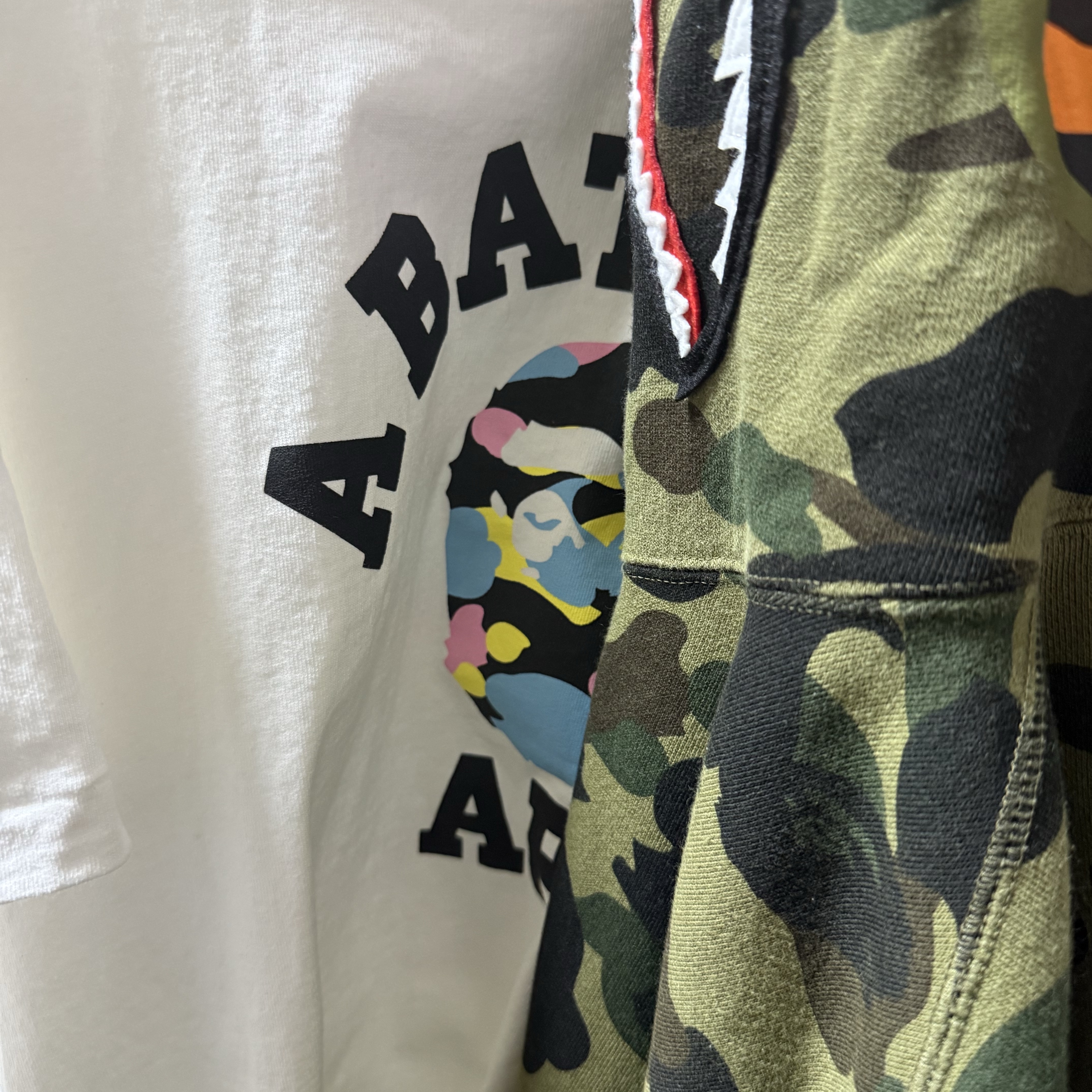 BAPE New Multi Camo College T-Shirt White, BAPE 1st Camo Shark Full Zip Hoodie Army Green 착용 스타일