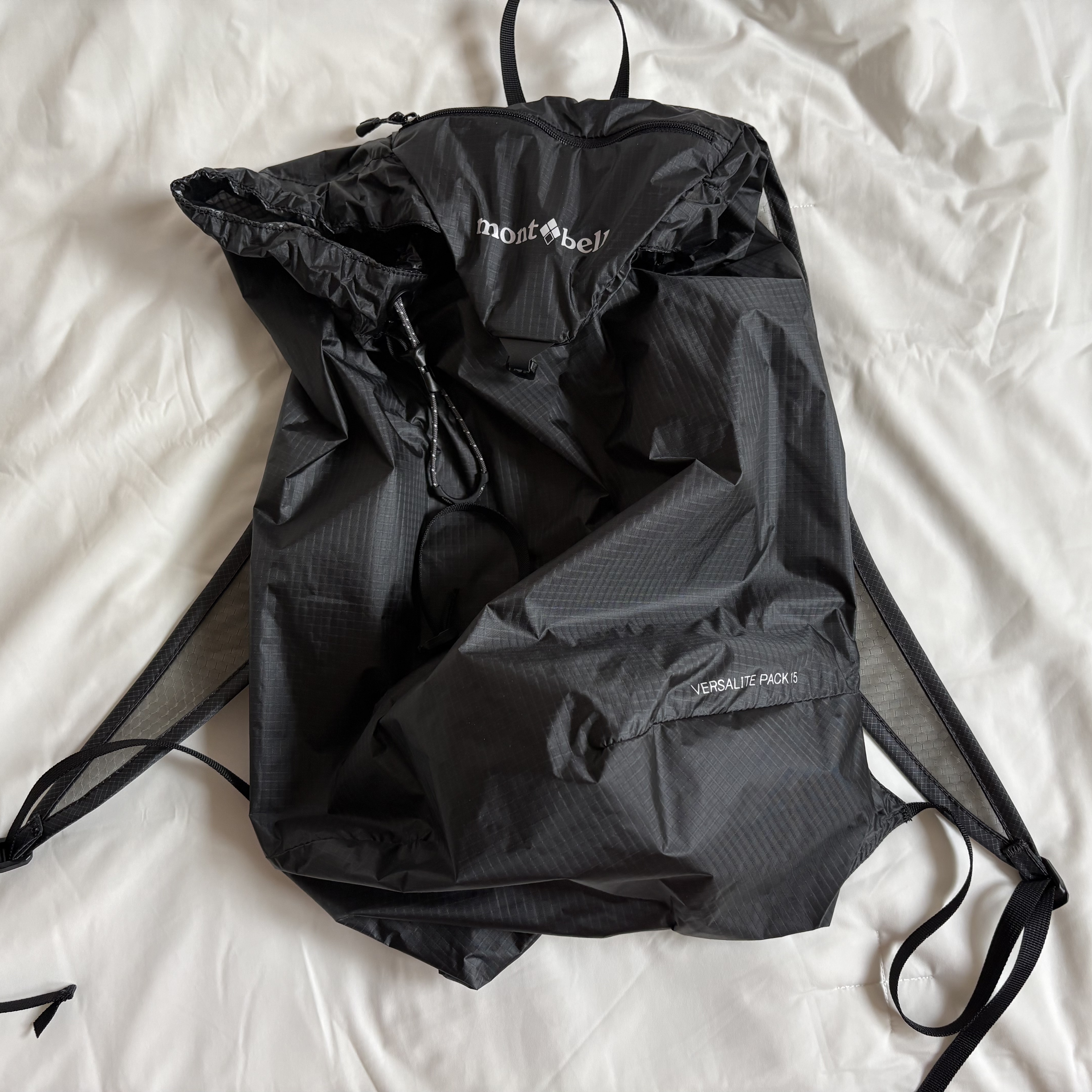 Montbell Versalite Pack 15 Backpack Gunmetal 착용 스타일
