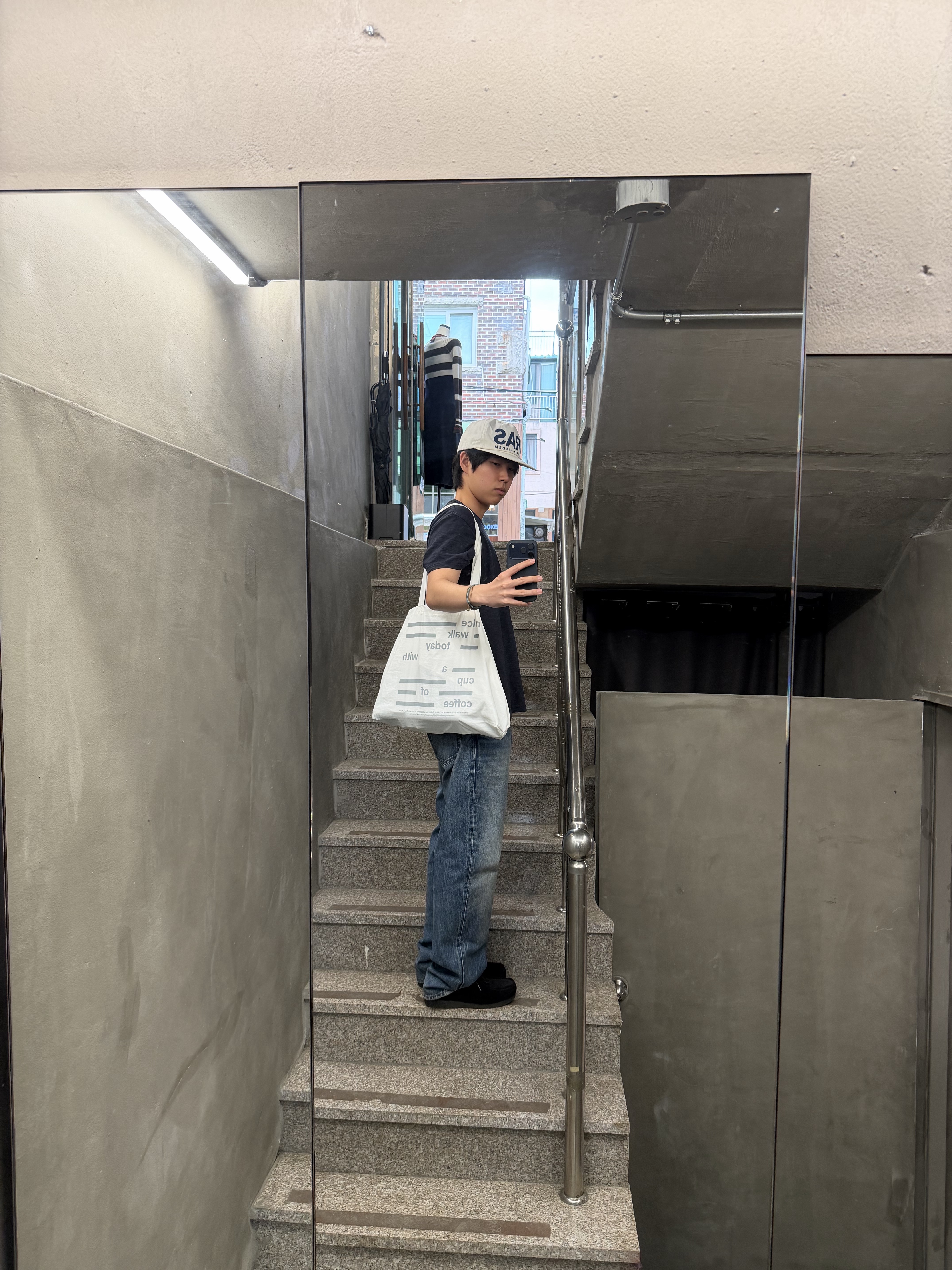 Rust And Stone Ras String Ball Cap Ivory, GU Real Leather Moccasin Shoes Black 착용 스타일 - 4