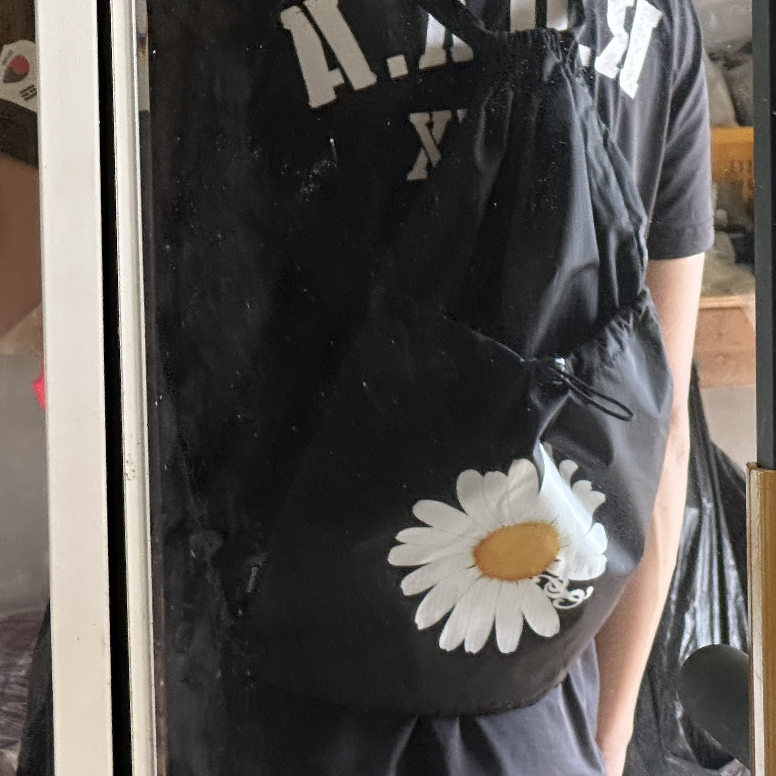 Peaceminusone x 2025 MAMA Awards Peacemamaone Gym Sack Black 착용 스타일 - 2