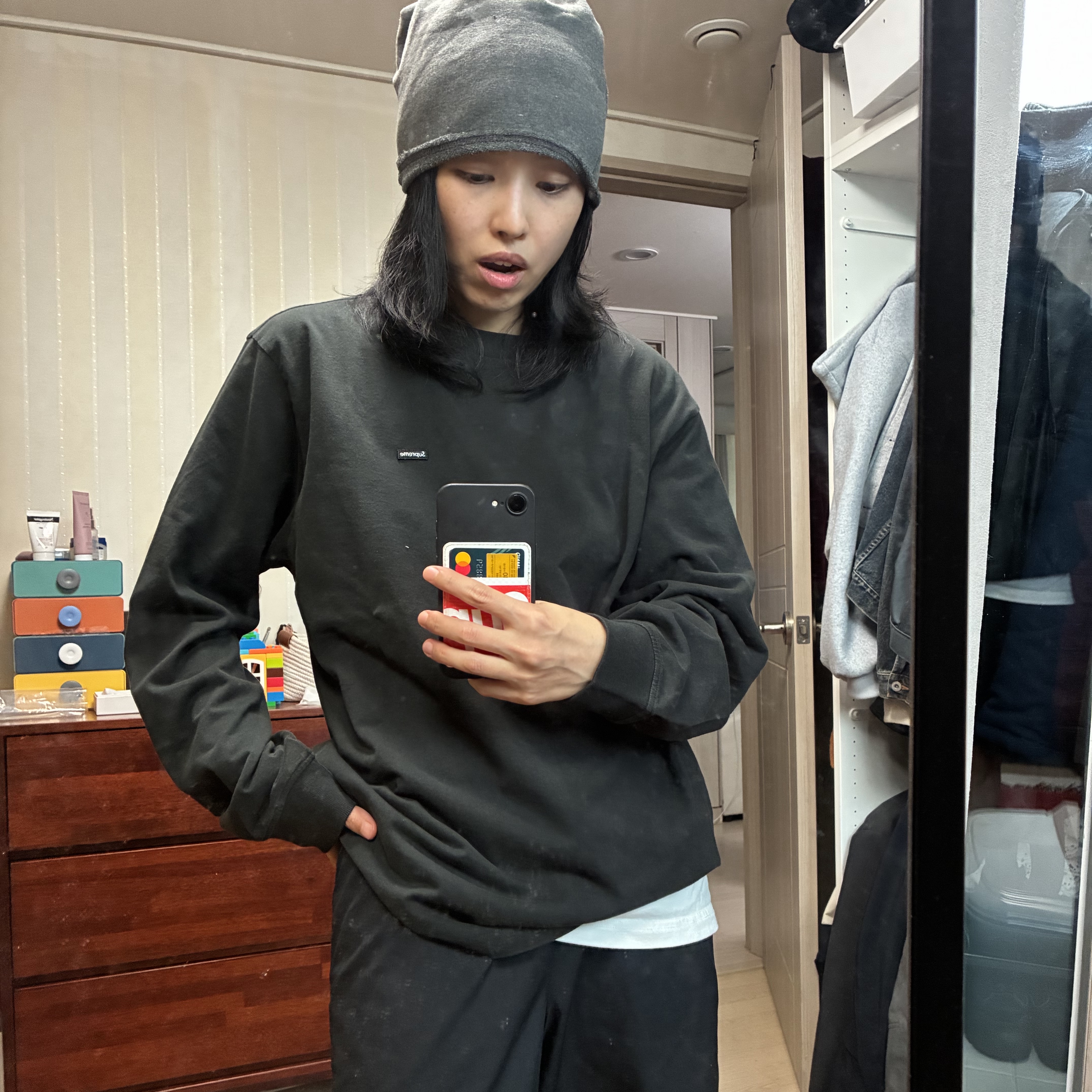 Supreme Small Box L/S T-Shirt Black - 26SS 착용 스타일 - 1