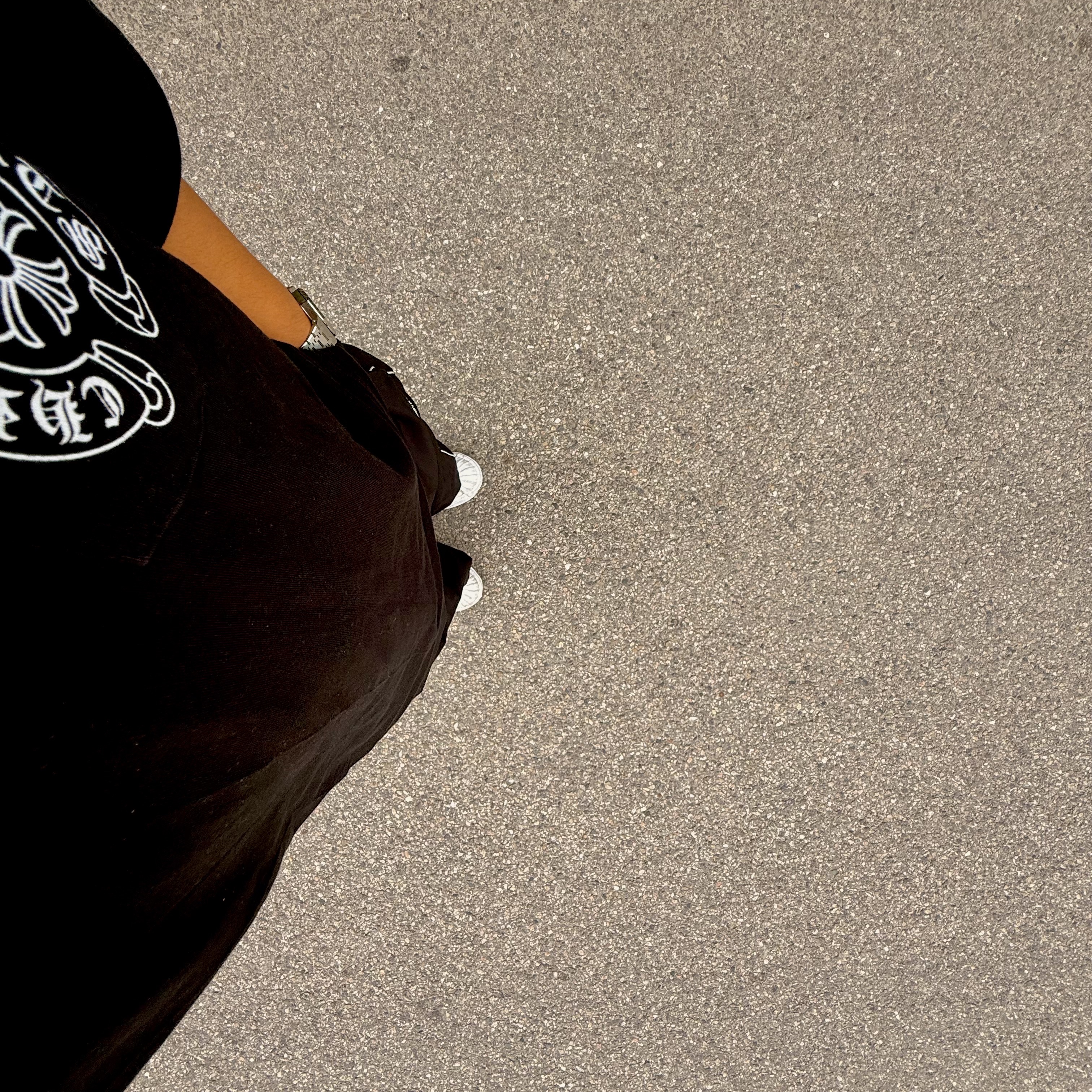 Chrome Hearts Horseshoe Logo Pocket T-Shirt Black, Balenciaga Large Tracksuit Pants Black 착용 스타일