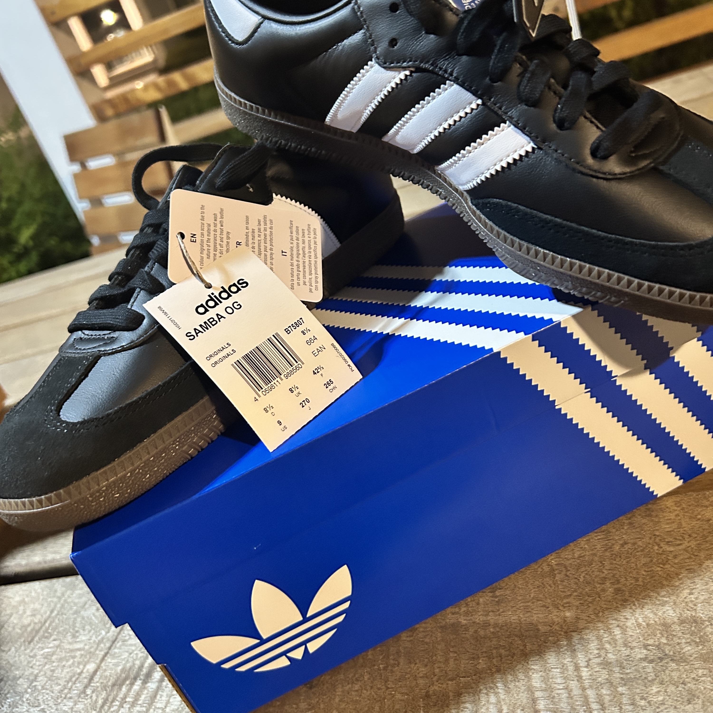 Adidas Samba OG Black White Gum 착용 스타일
