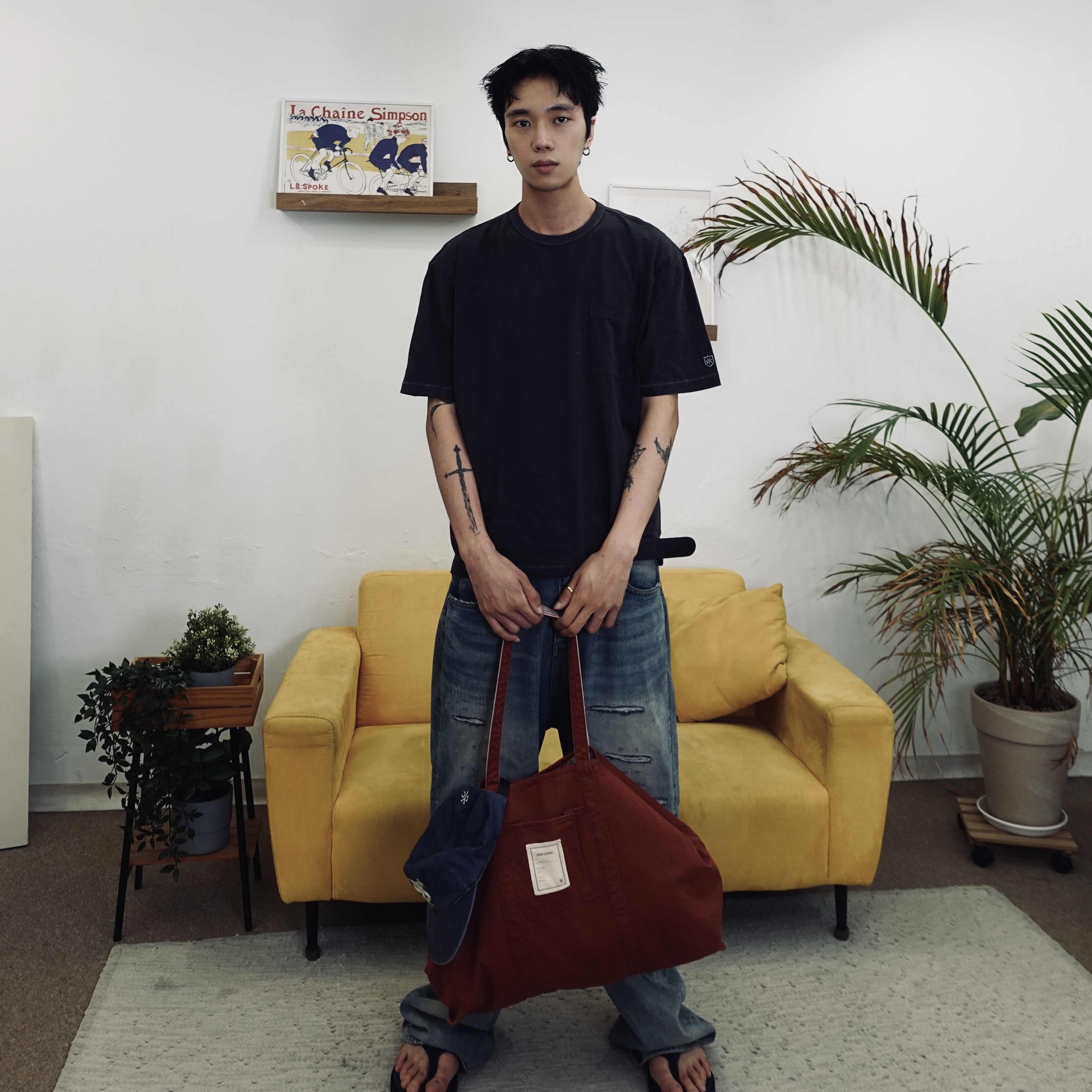 [예약 배송] Sunday Ceremony Sy Logo 5 Panel New Cotton Cap - Light Navy, (W) SUNDAY CEREMONY Natural Dyed Basic Slub Tee - Ash Charcoal 착용 스타일 - 6