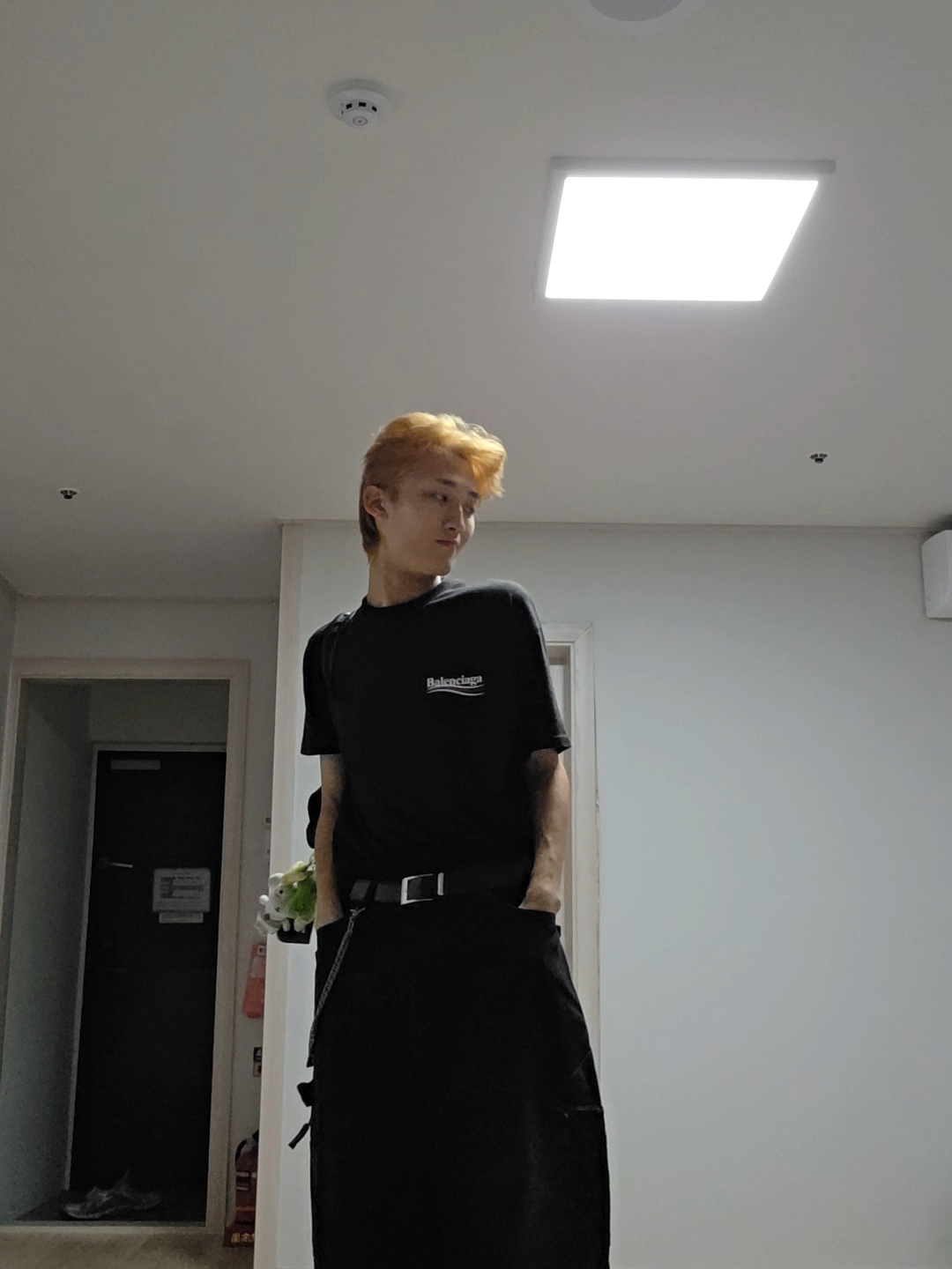 Balenciaga 10XL Sneakers Black, Balenciaga Cargo Pants Faded Black 착용 스타일 - 5
