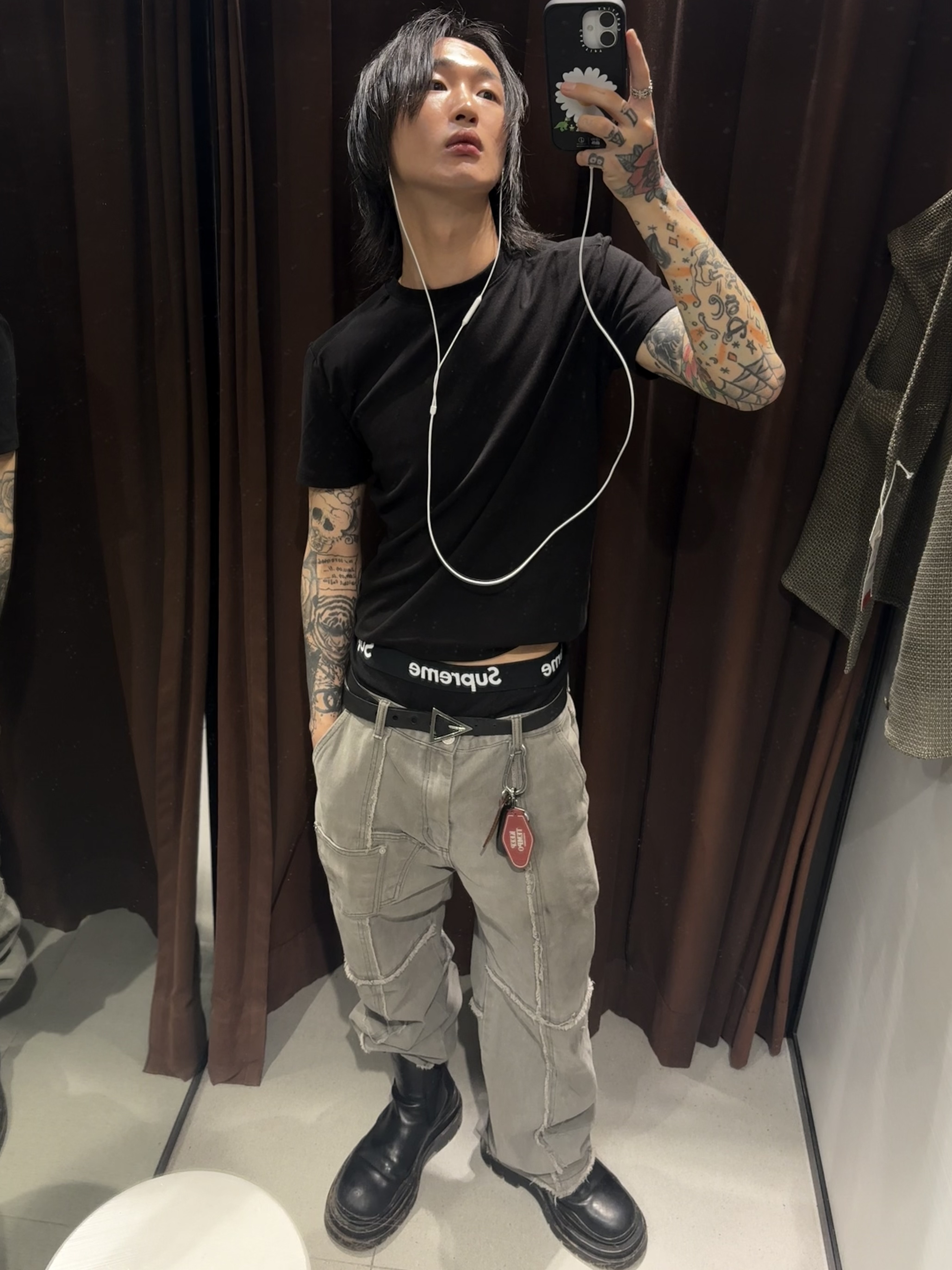 PHOS333 M Panel Silket T-Shirt Black, PHOS333 Double Pocket Incision Jeans Grey 착용 스타일