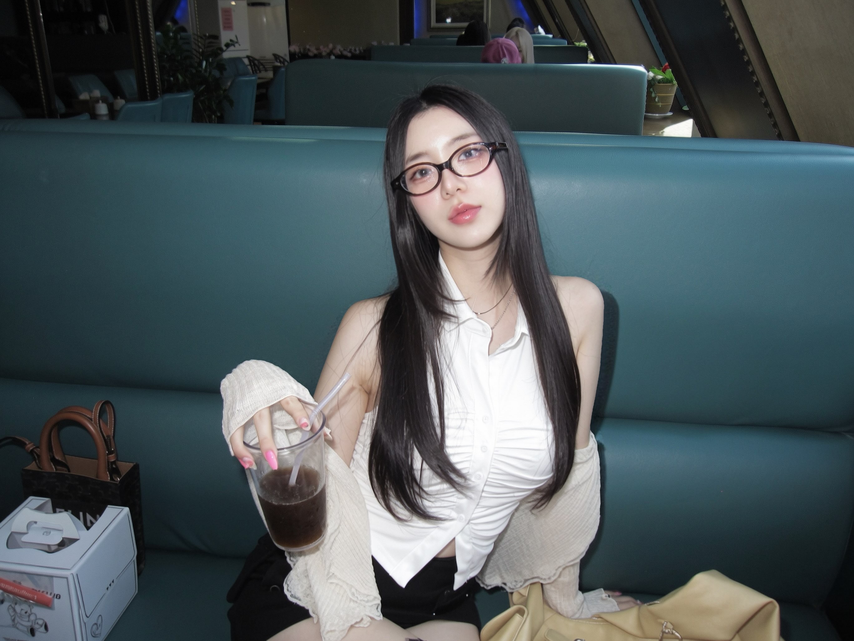lash Lunettes 05 Amber 착용 스타일 - 2