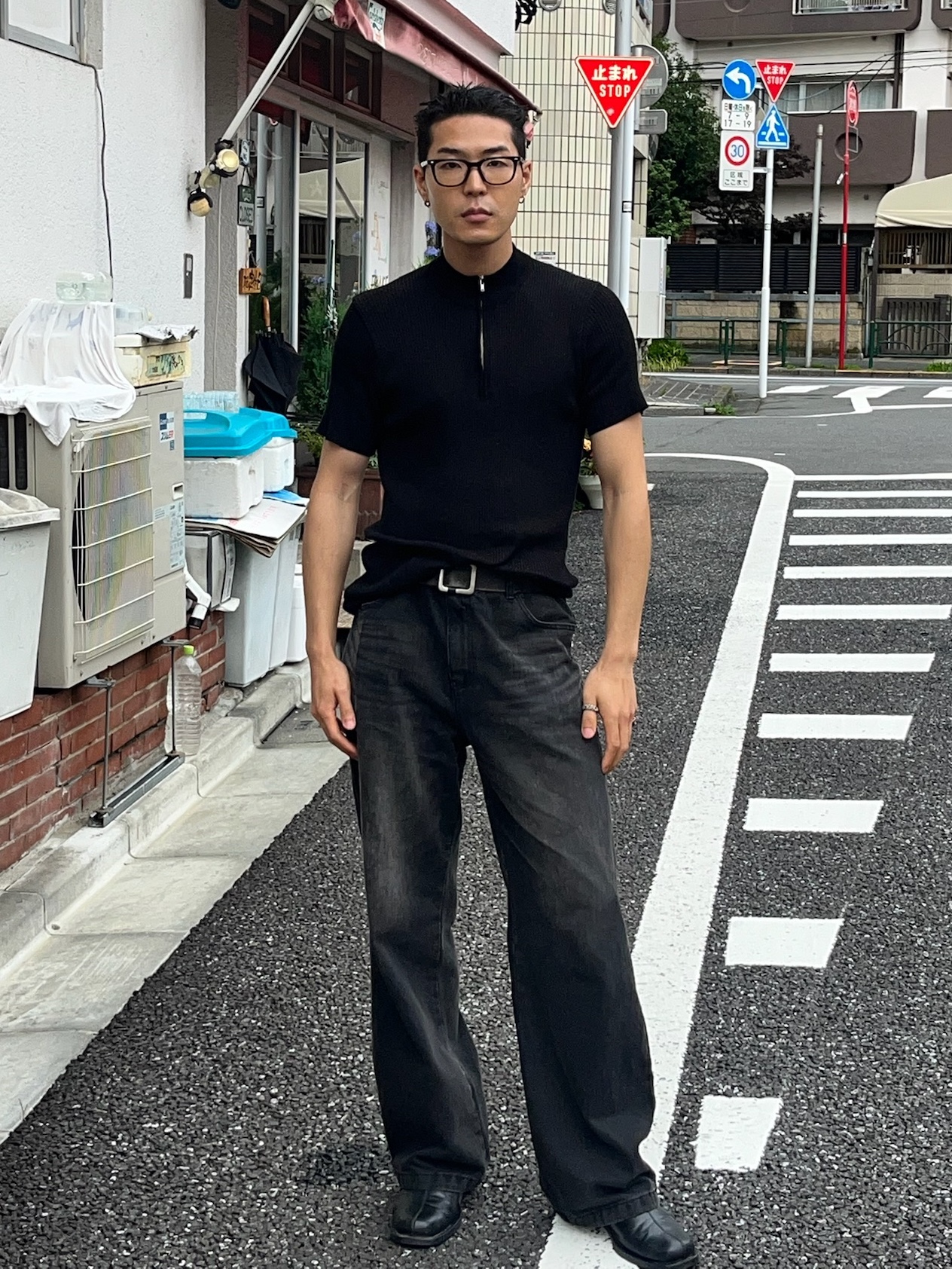 PHOS333 M Slim Fit Half Zip Knit Black 착용 스타일 - 2