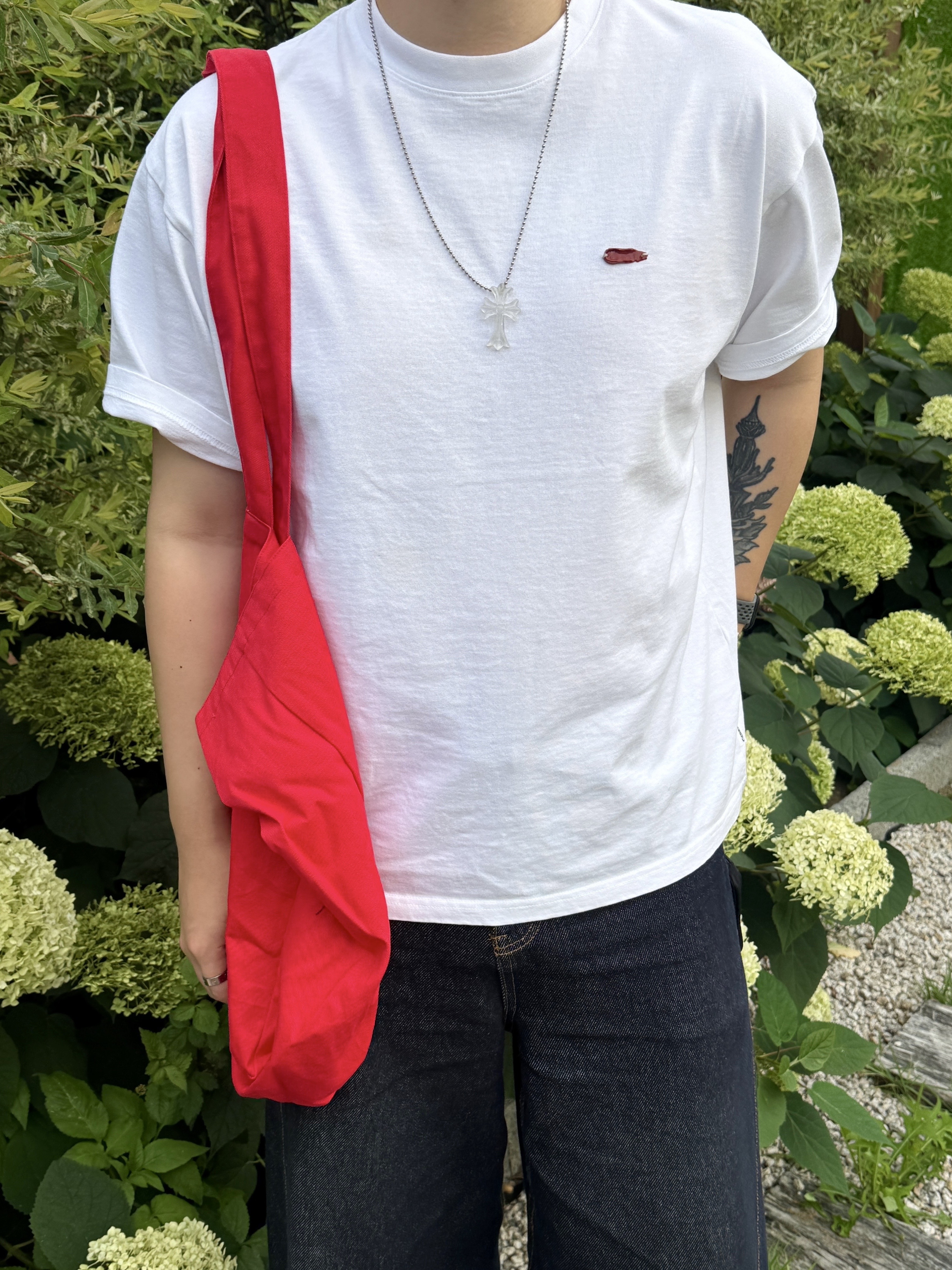 AKRYL Jersey Tee White - 26FW, Chrome Hearts Silichrome CH Cross Pendant Clear 2025 착용 스타일 - 2