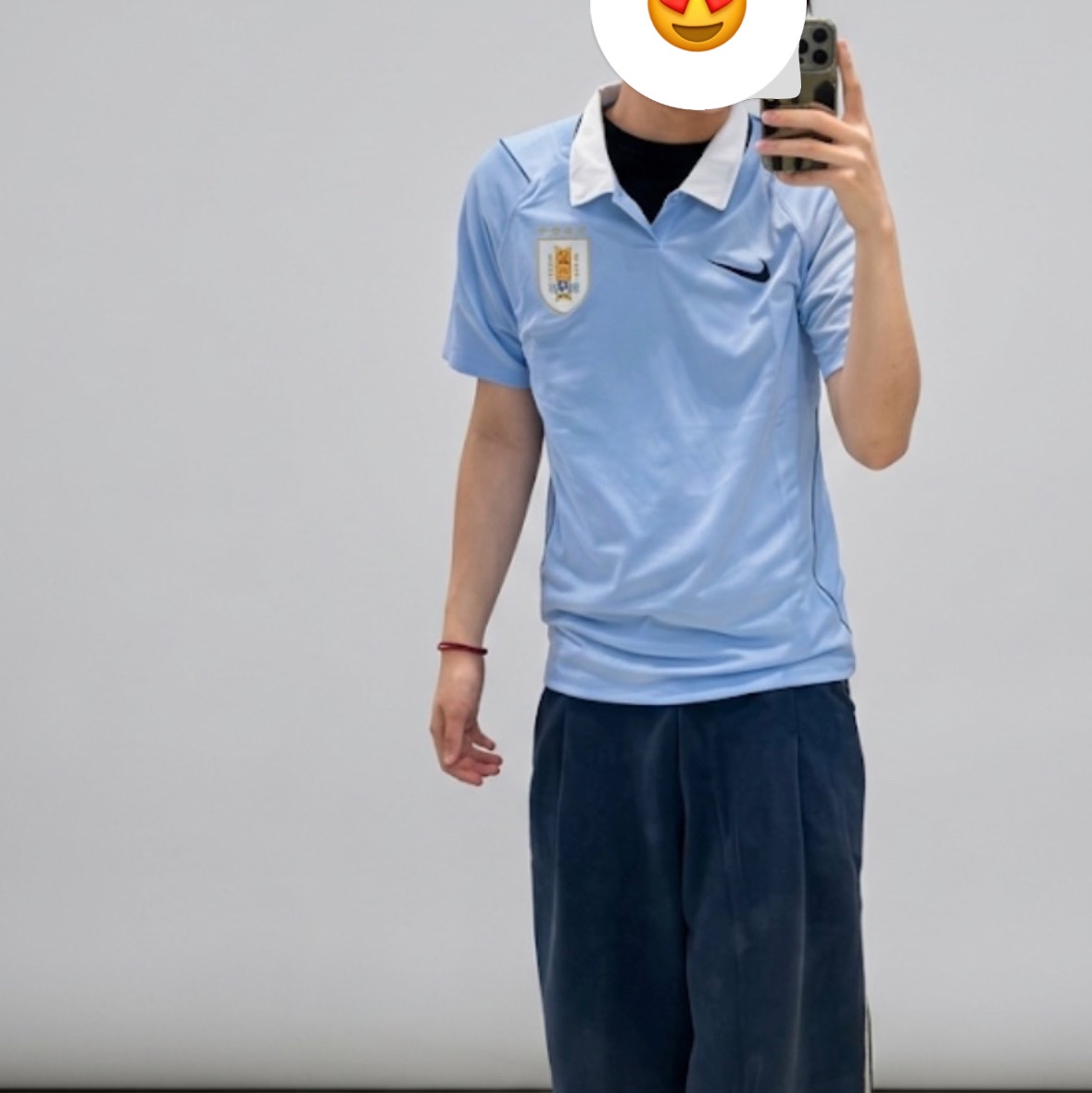 Nike Uruguay 2026 Stadium Home Dri-Fit Soccer Replica Jersey Royal Tint Obsidian (IO4680-425) (Non Marking Ver.), Adidas Originals Capri Shorts Crew Blue Cream White - KR Sizing 착용 스타일