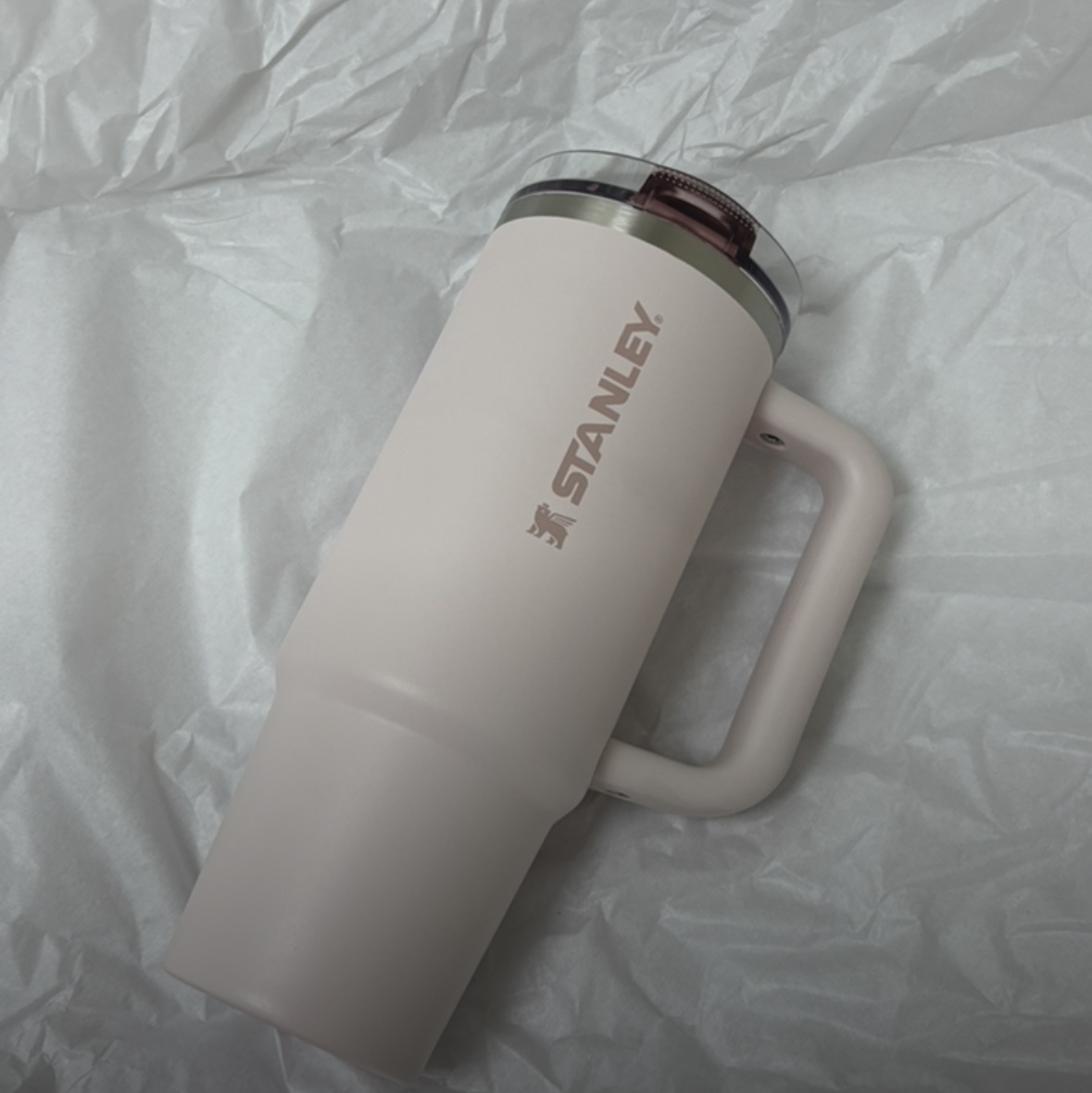 Stanley The Quencher H2.0 Flowstate Tumbler 887ml Rose Quartz 2.0 착용 스타일