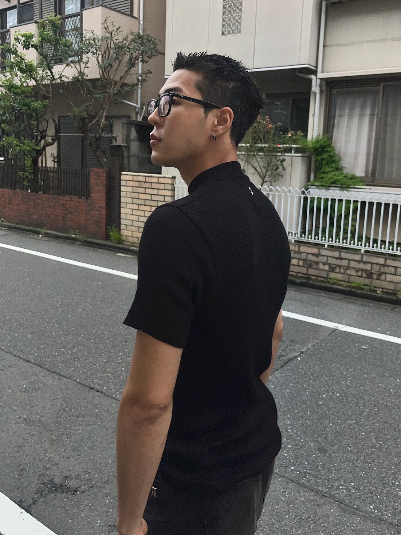 PHOS333 M Slim Fit Half Zip Knit Black 착용 스타일 - 6
