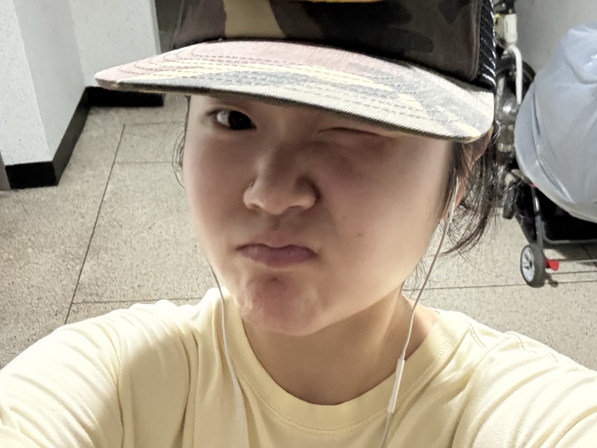 Vanson Leathers Oval Logo Vintage Mesh Cap / Camo & Black 착용 스타일 - 2