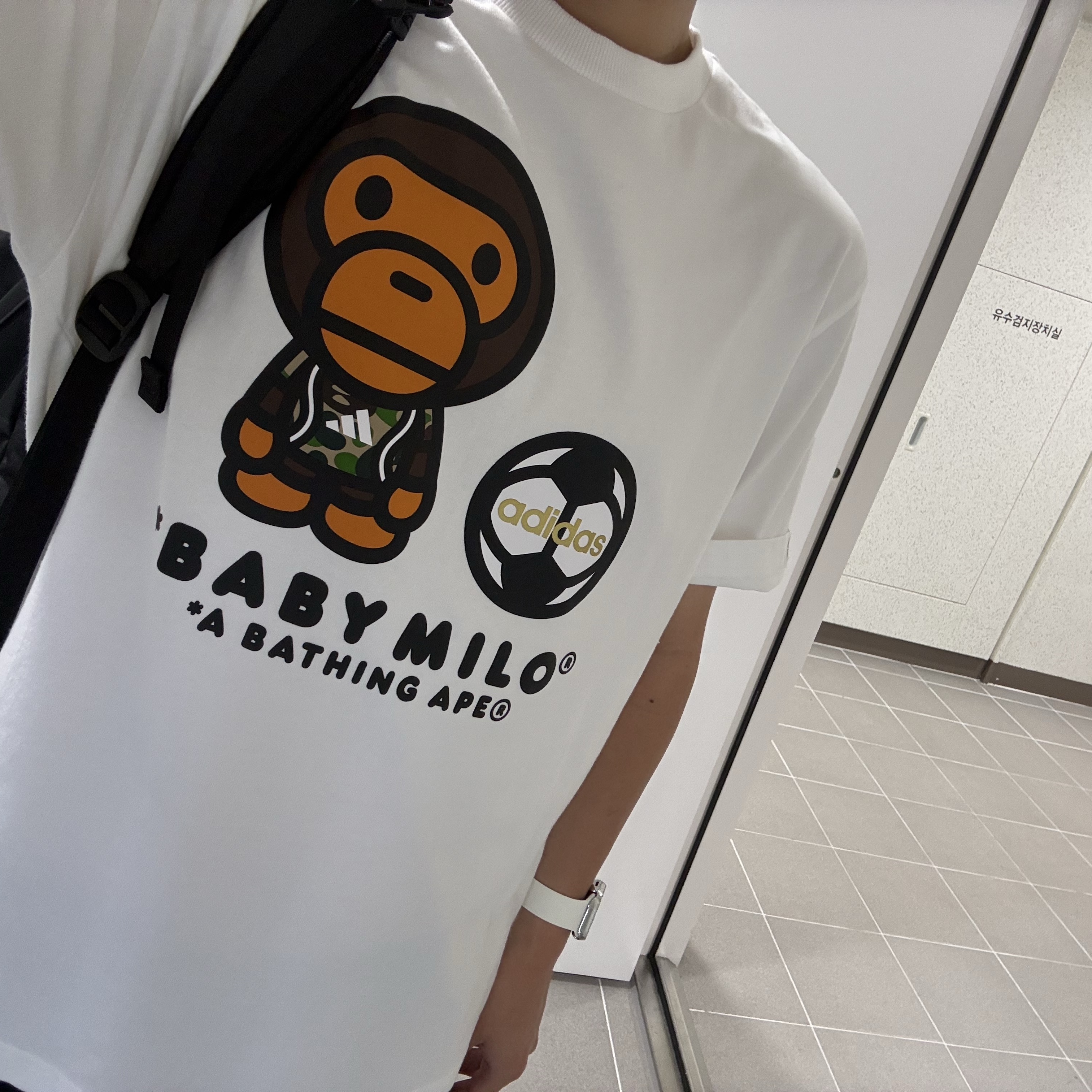 Adidas x BAPE Baby Milo T-Shirts White - KR Sizing 착용 스타일 - 2