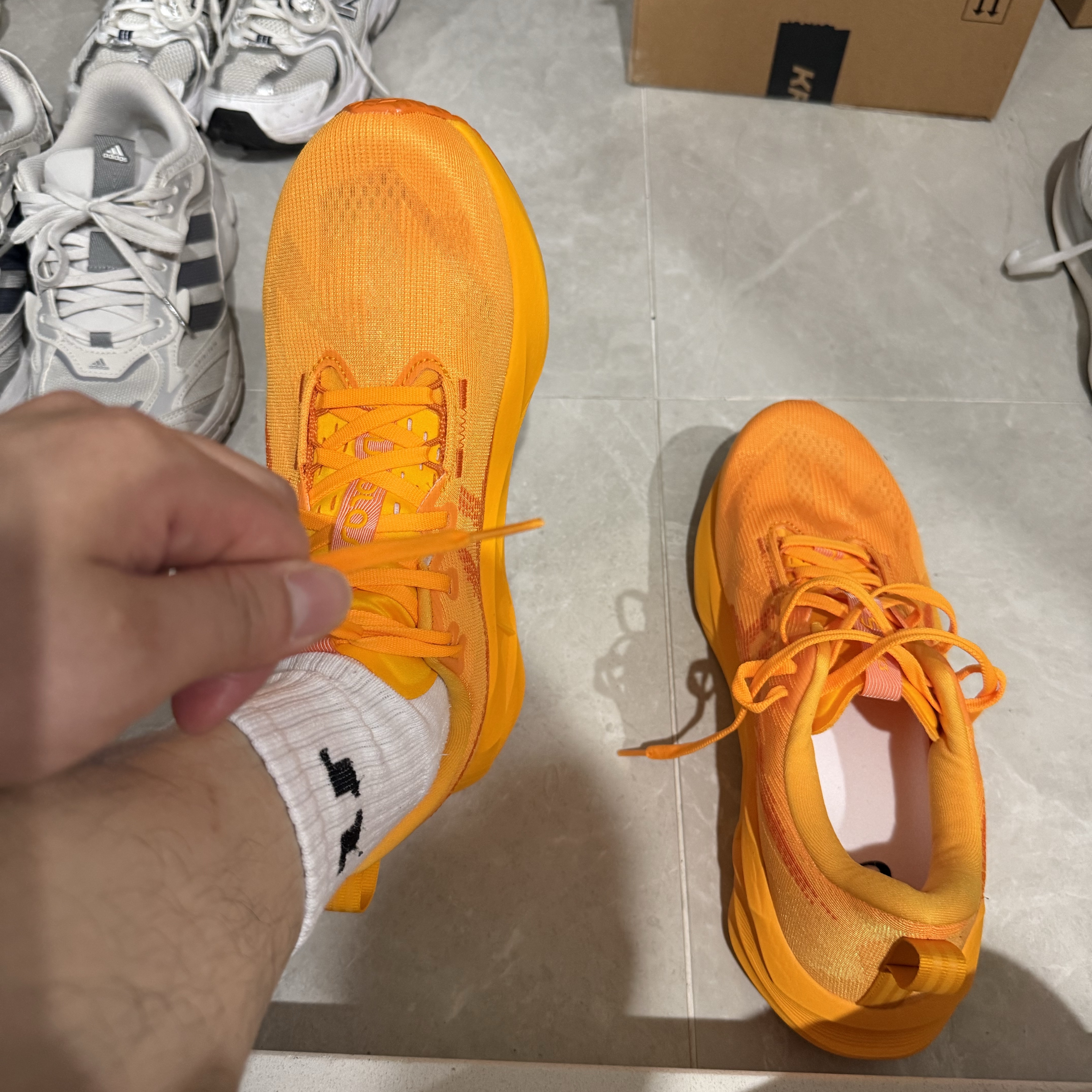 Asics Novablast 5 Yamabuki Anzu 착용 스타일
