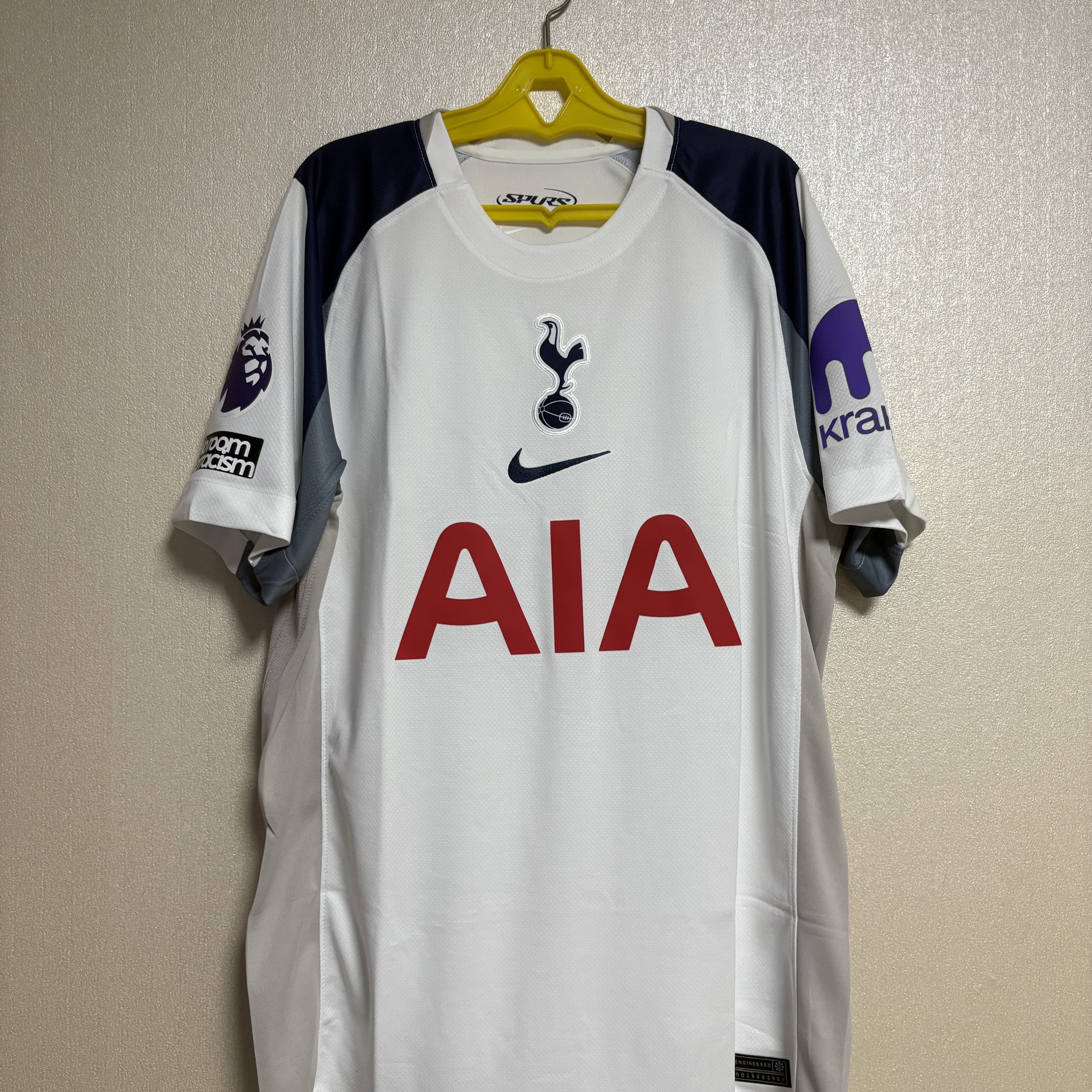 Nike Tottenham Hotspur 2025/26 Stadium Home Dri-Fit Football Replica Jersey White Light Iron Ore (Non Marking Ver.) 착용 스타일 - 1