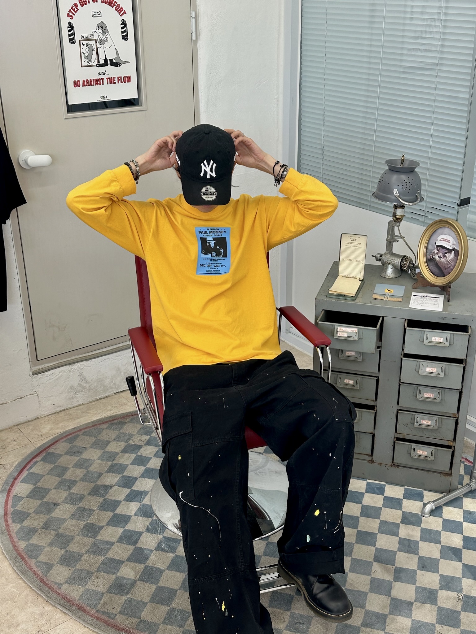 Dr. Martens 1461 Smooth Black, New Era x MoMA New York Yankees Cap Black 착용 스타일 - 2