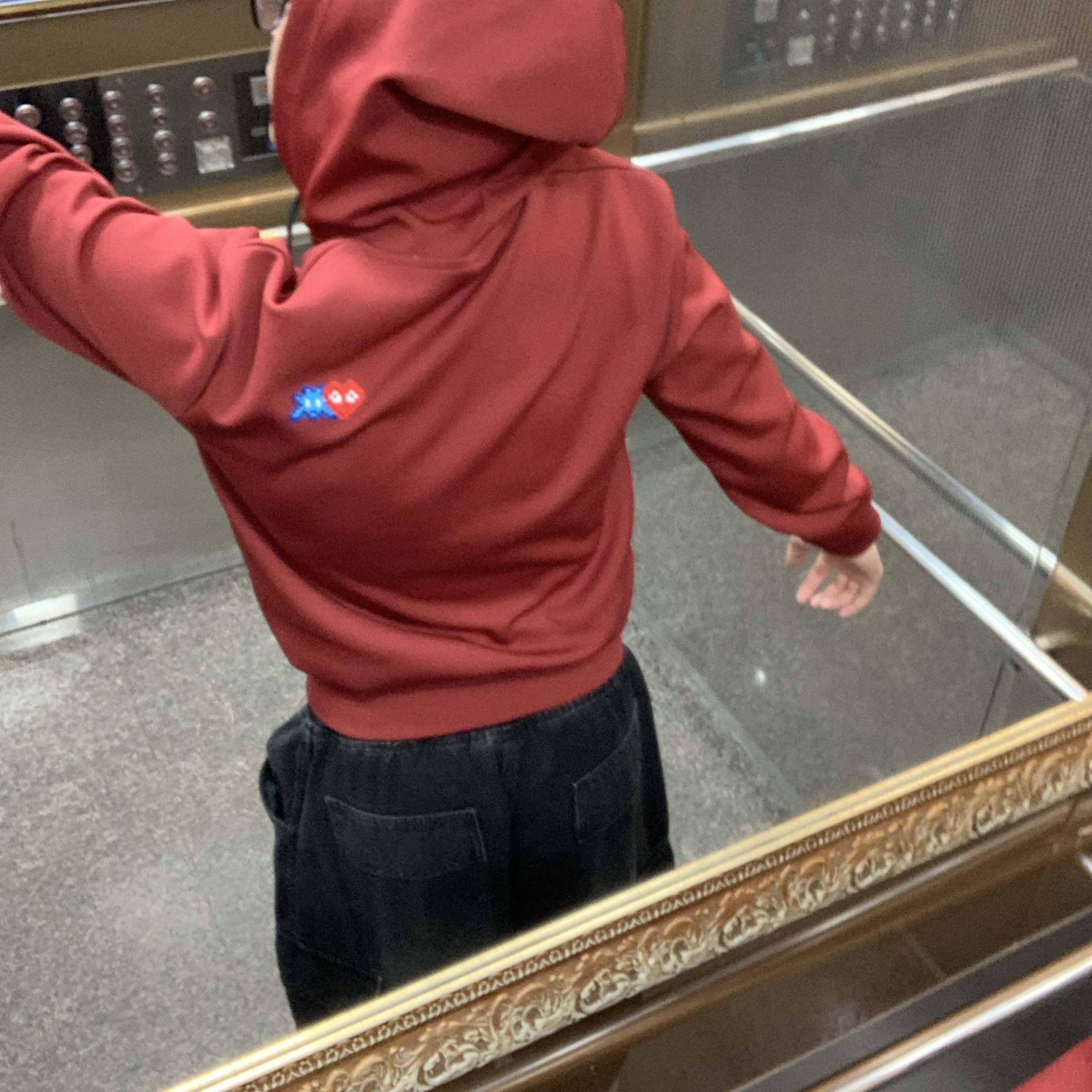 Play Comme des Garcons x Invader Double Pixel Heart Hood Zip Up Red 착용 스타일 - 2
