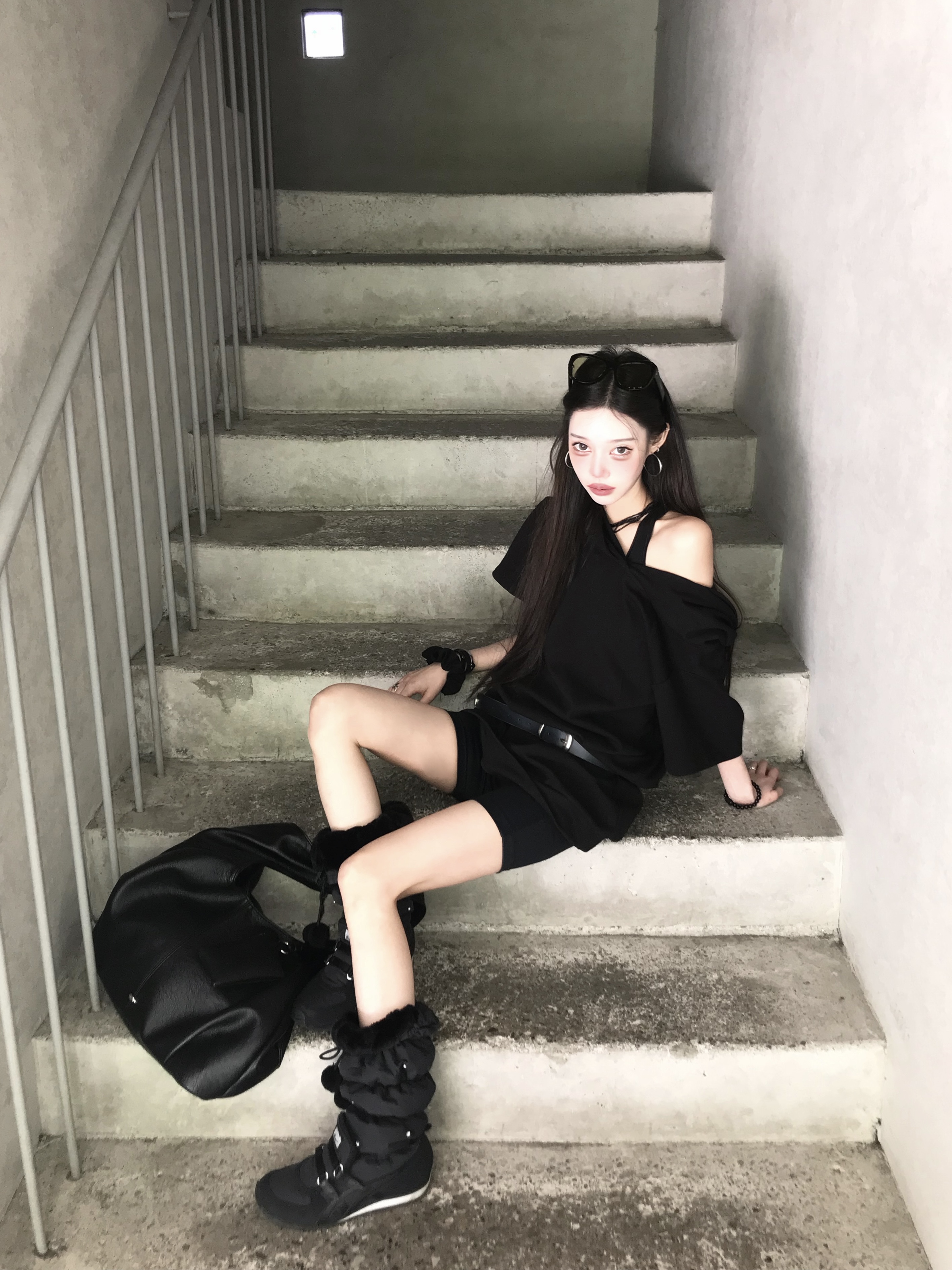 (W) Onitsuka Tiger Winter Heaven Black 착용 스타일 - 5