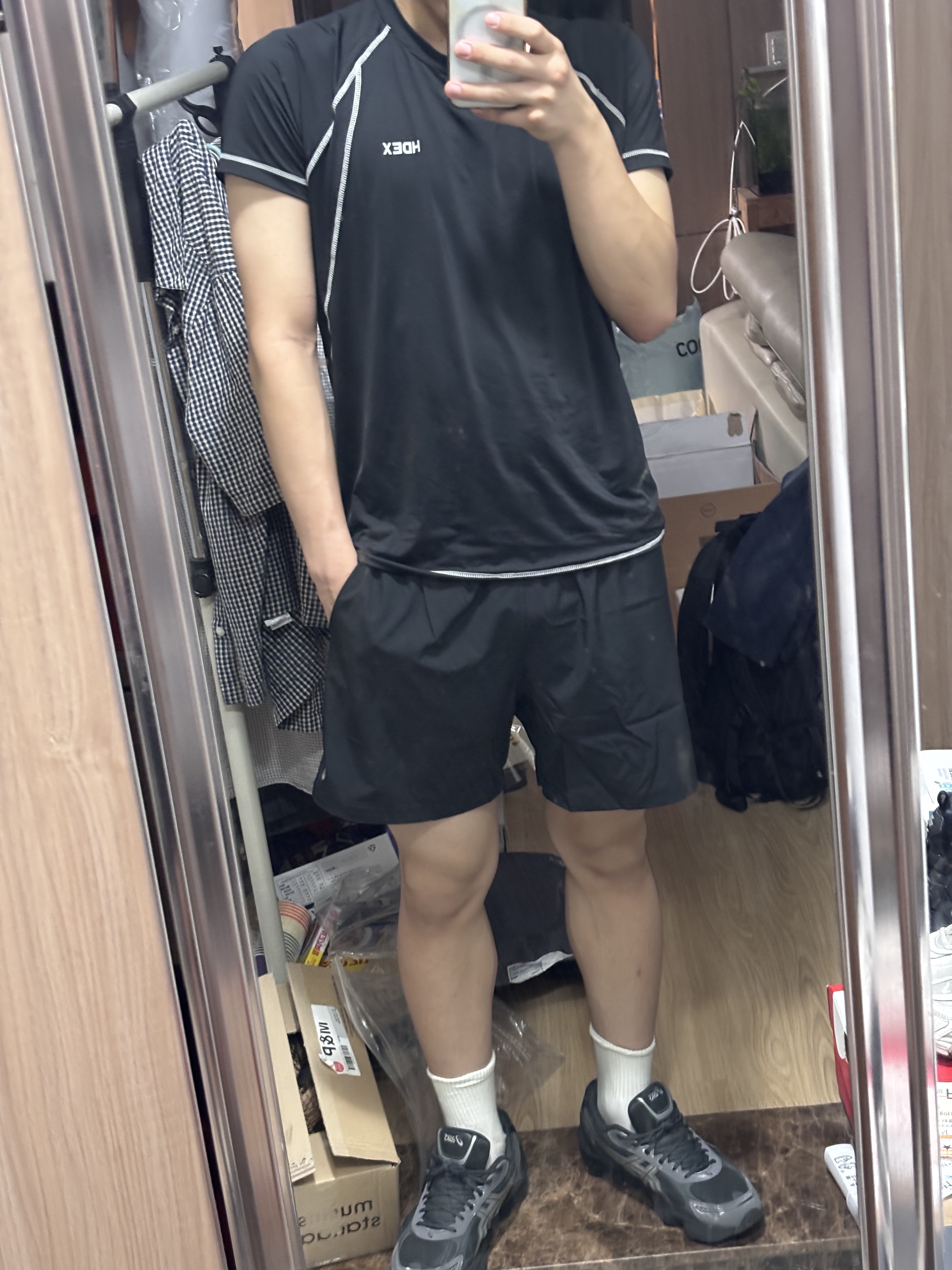 Asics Gel-Kinetic Fluent Graphite Grey Pure Silver, HDEX Pro Muscle Fit Compression Short Sleeve Black 착용 스타일