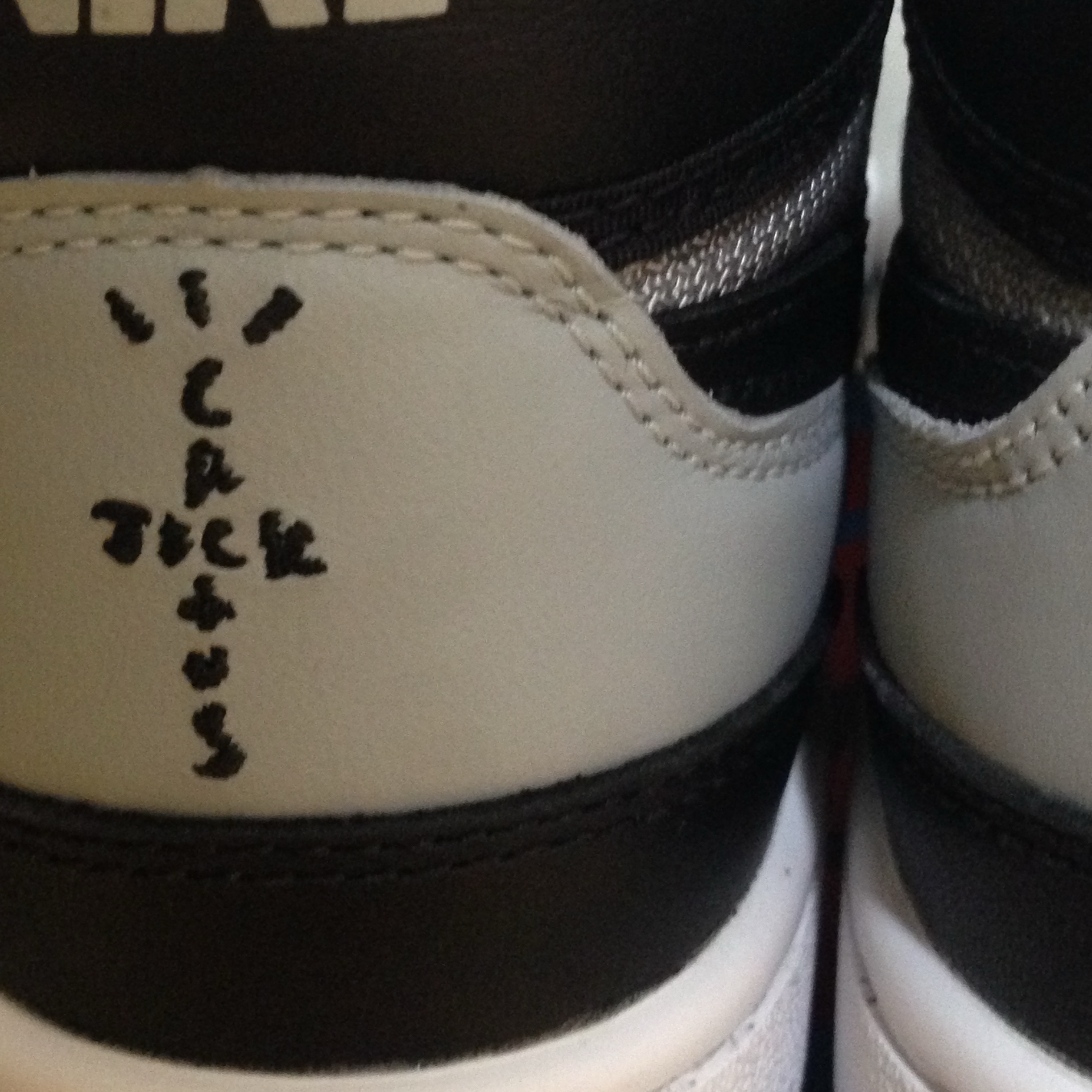 Nike x Travis Scott Mac Attack SP Light Smoke Grey, (GS) Jordan 1 Retro Low OG Banned 2026 착용 스타일 - 3