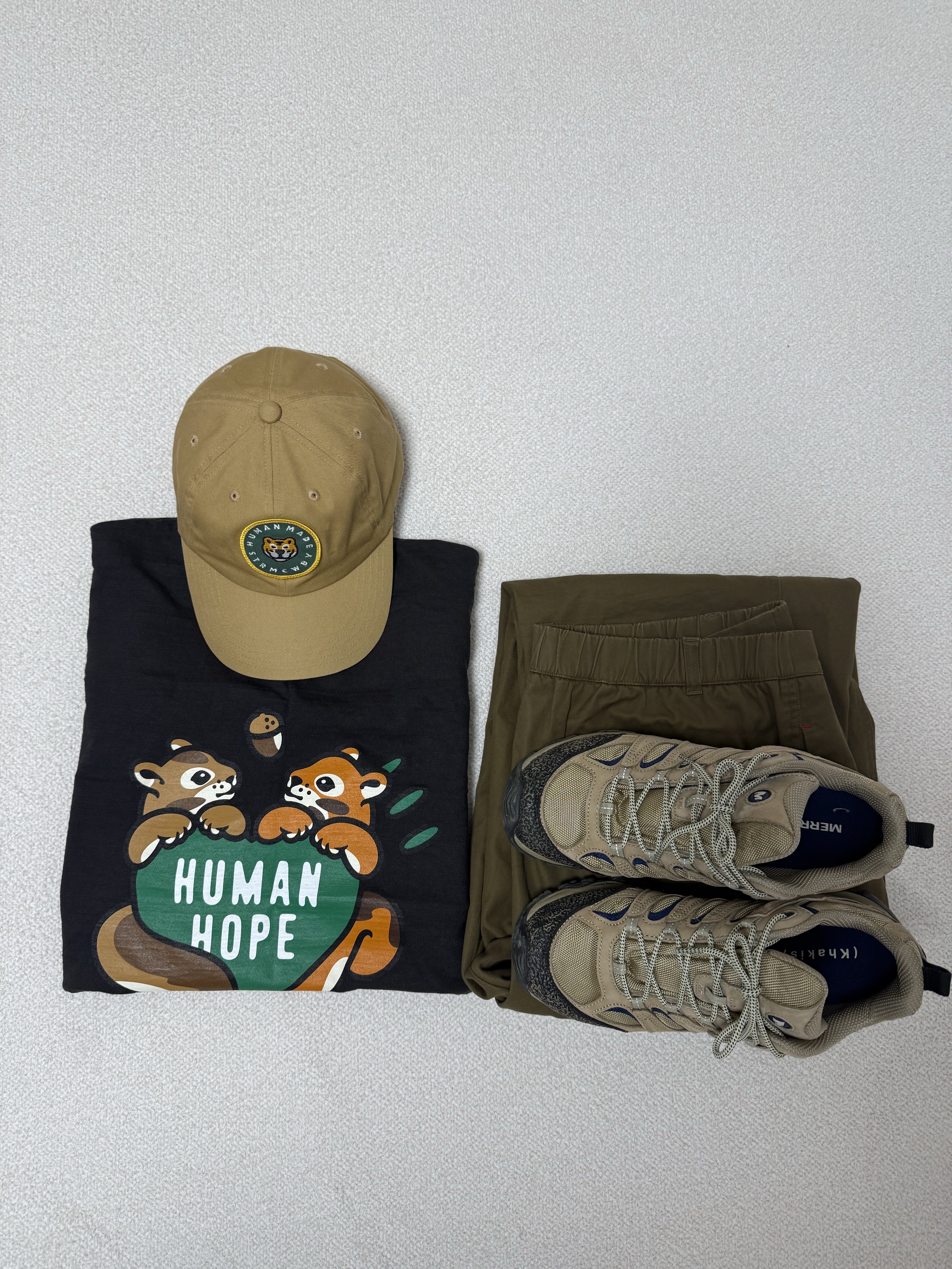 Merrell x Khakis Moab 3 Khaki 착용 스타일 - 1