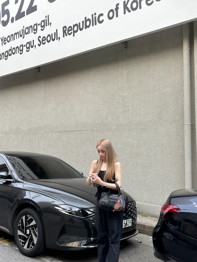 KREAM 프로필 이미지