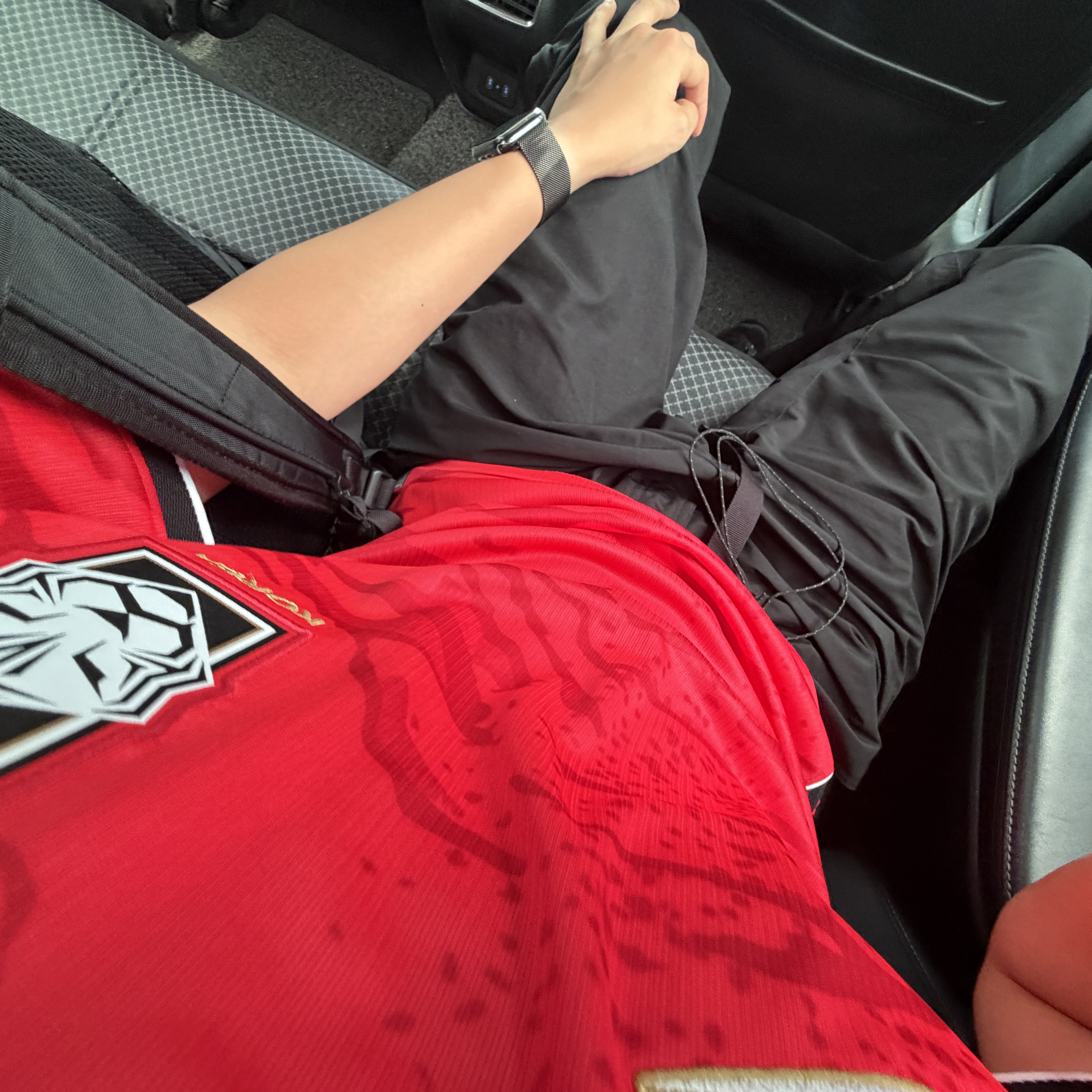 Nike Korea 2026 Stadium Home Dri-Fit Soccer Replica Jersey Global Red Black (Non Marking Ver.), Salomon XT-6 ADV Black 착용 스타일