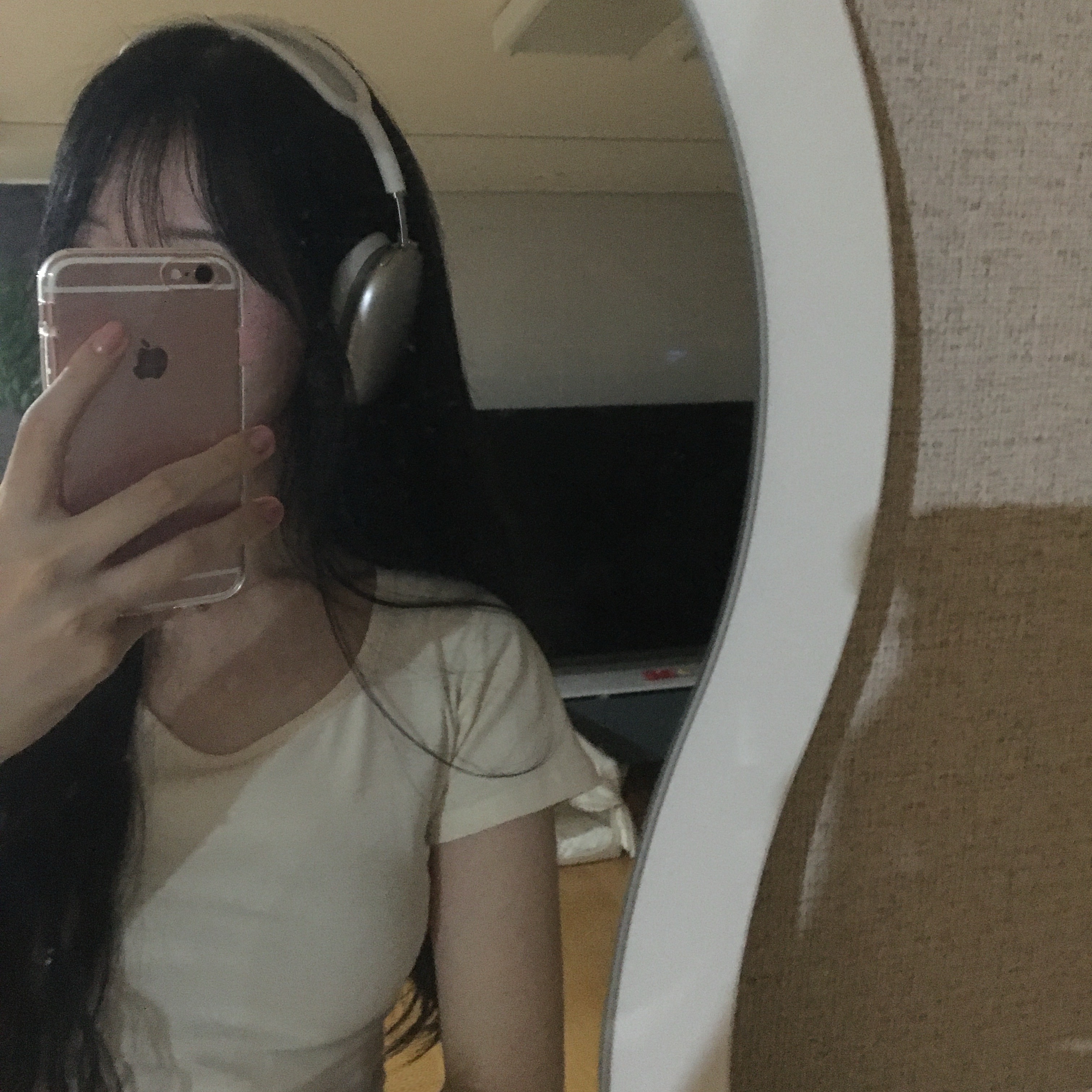 Apple AirPods Max 2 USB C Starlight (Korean Ver.) 착용 스타일