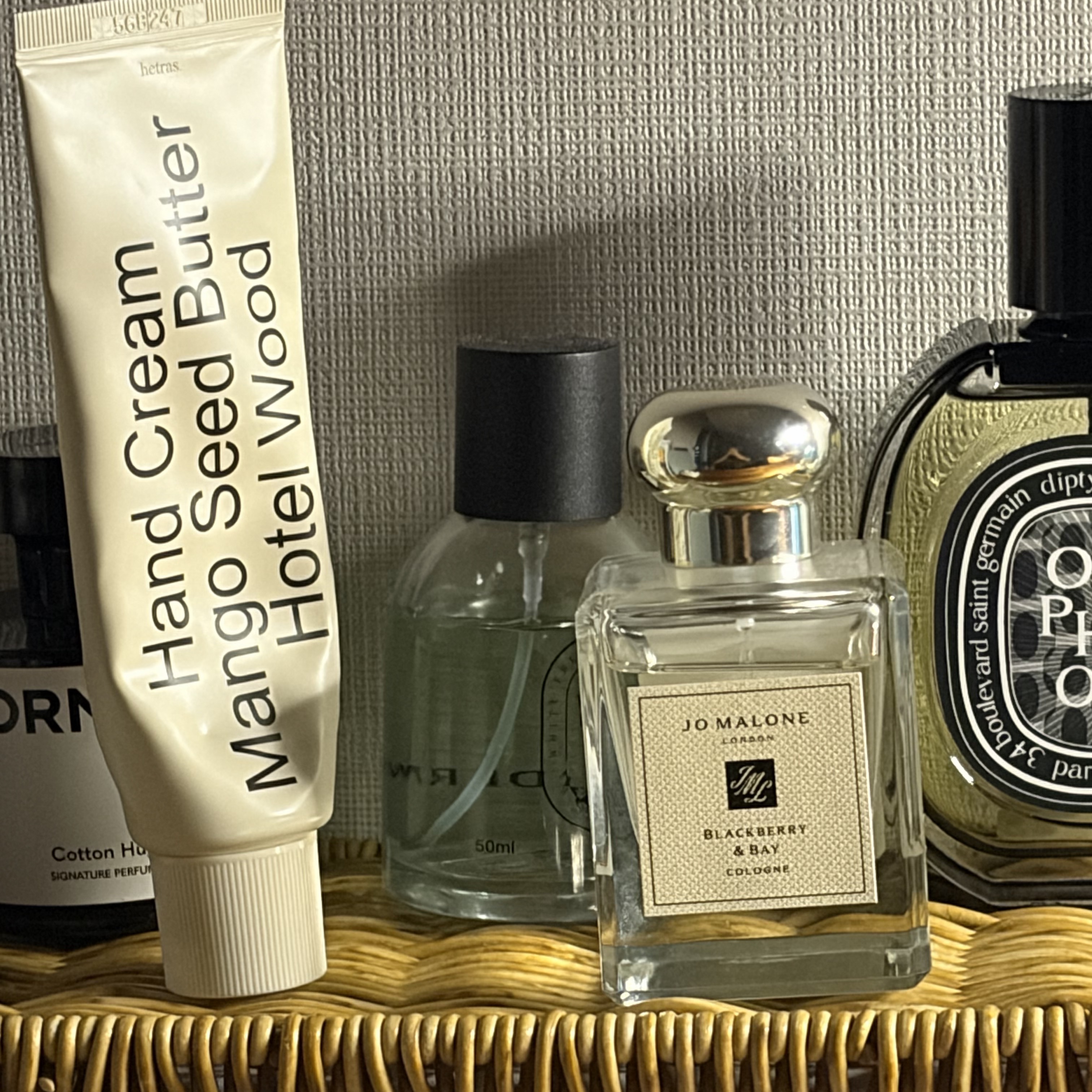 Jo Malone Blackberry & Bay Cologne 50ml, Diptyque Orpheon Eau De Parfum 75ml 착용 스타일