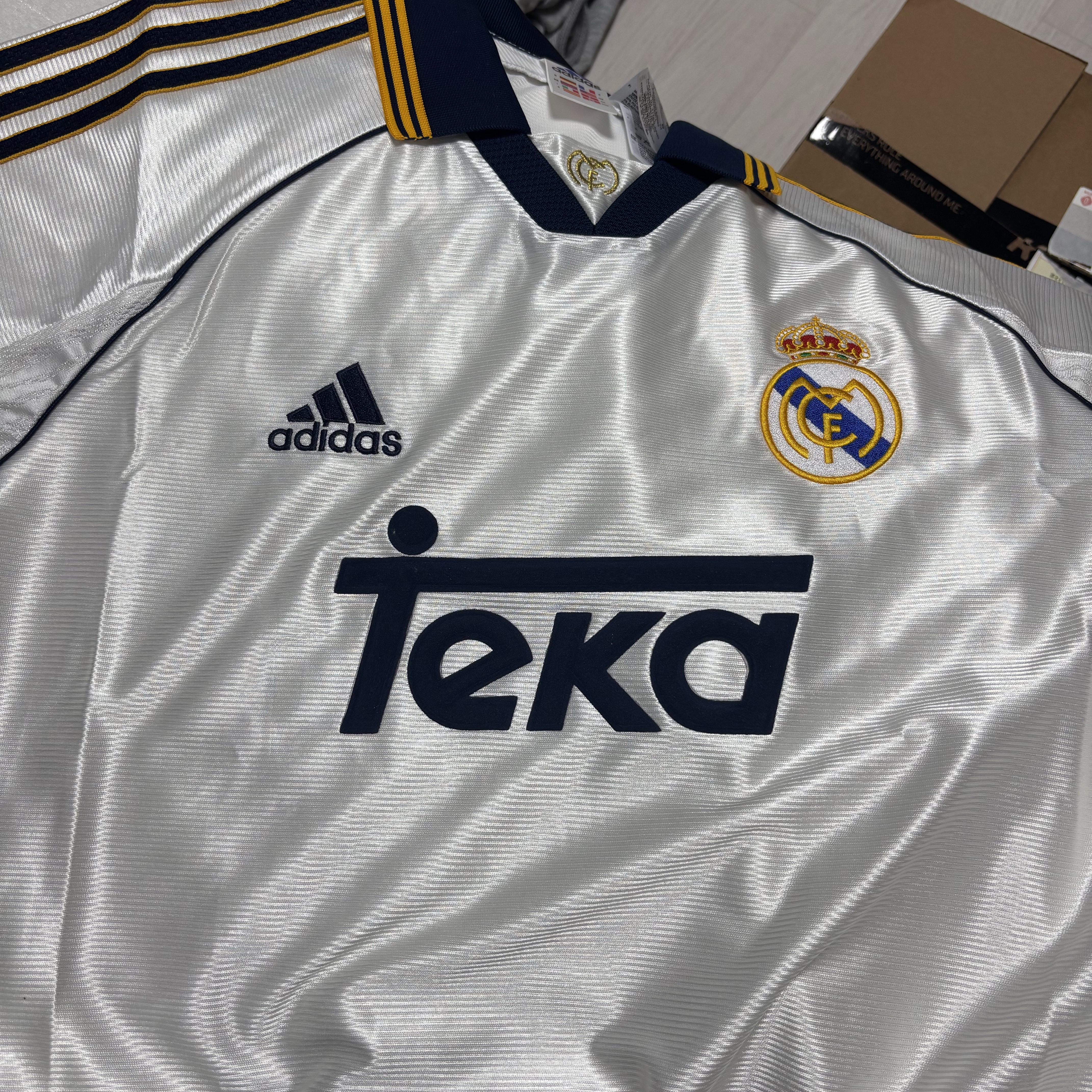 Adidas Real Madrid 99/00 Home Jersey White - KR Sizing (Non Marking Ver.) 착용 스타일 - 2