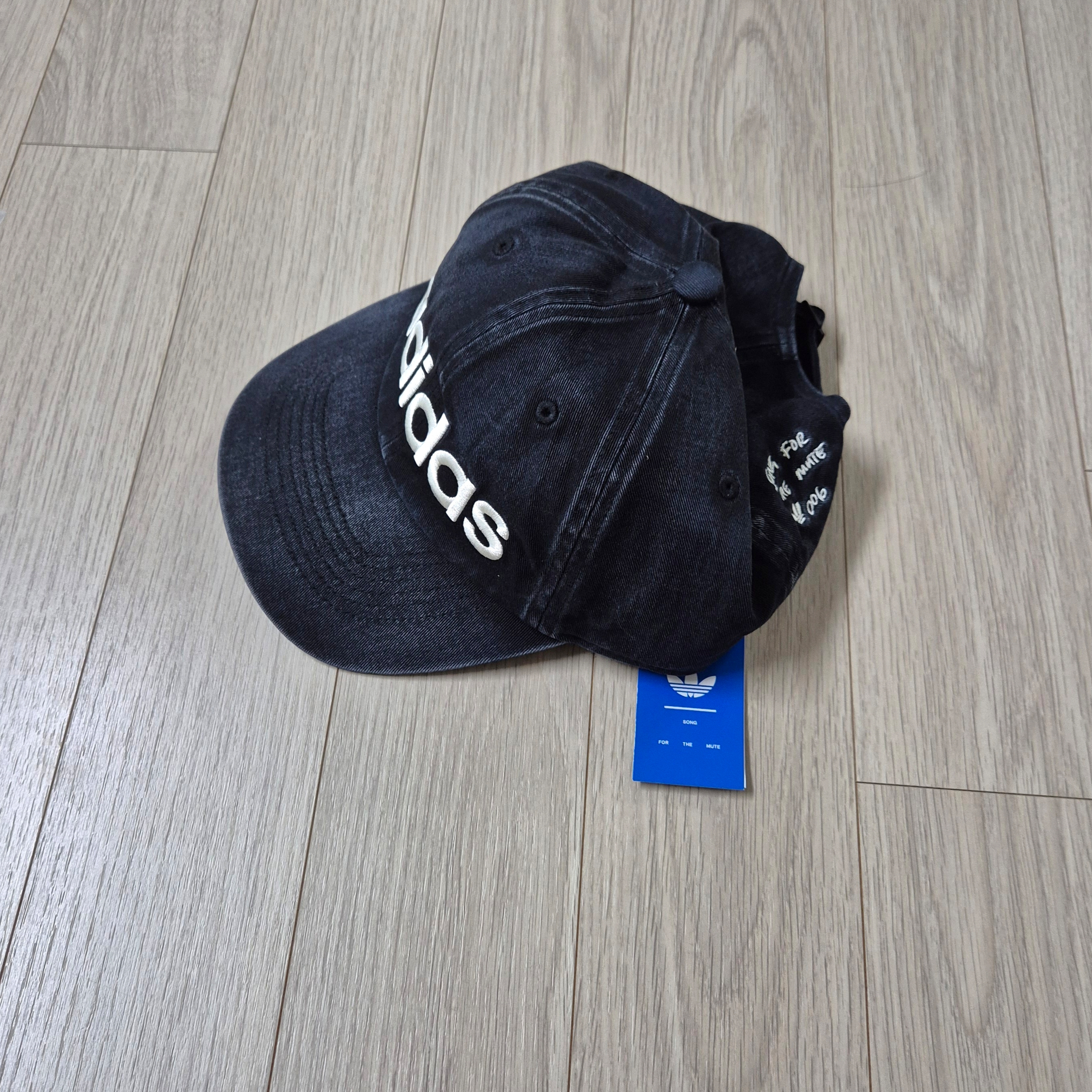 Adidas x Song for the Mute Cap Black 착용 스타일 - 2