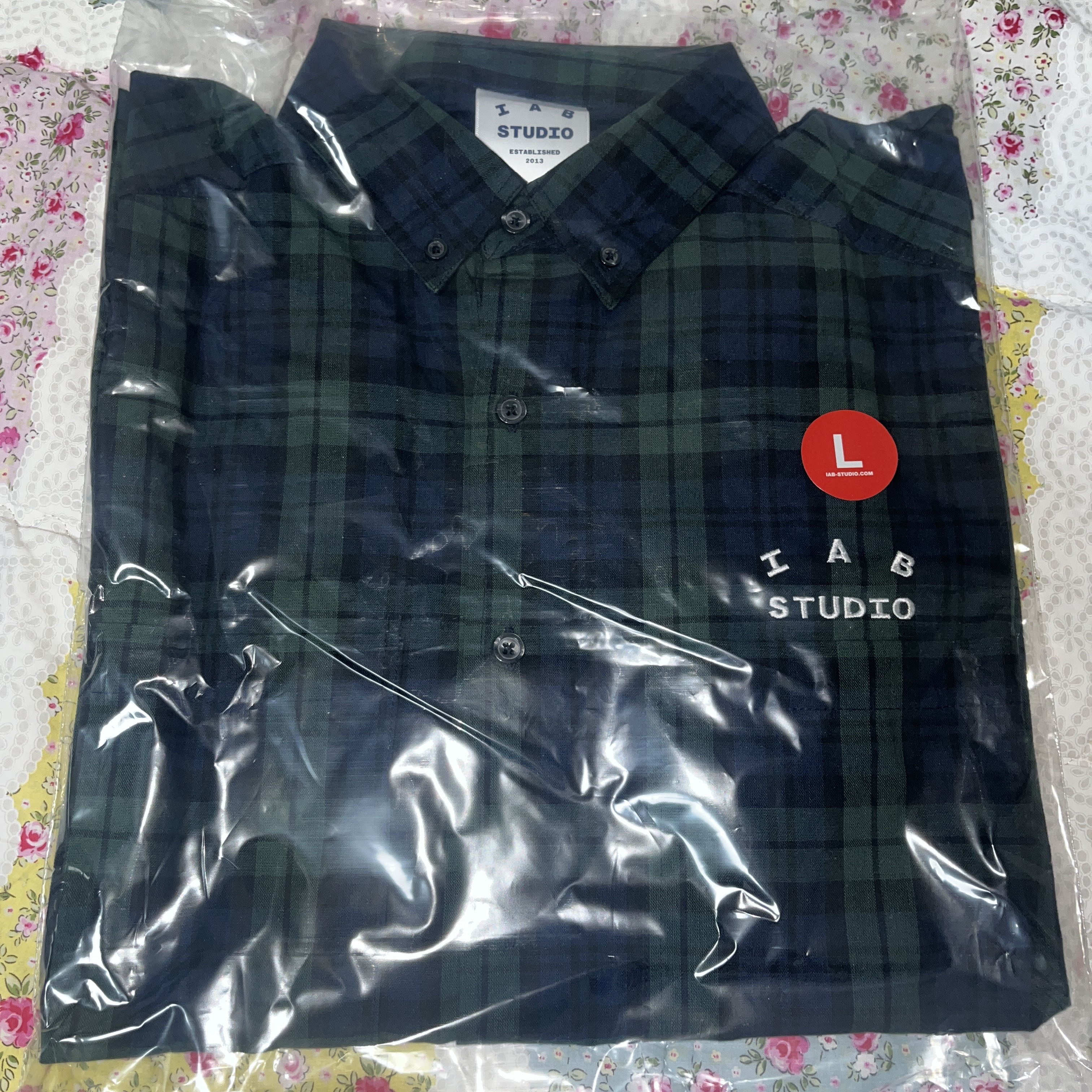 IAB Studio Blackwatch Tartan Shirt Blue Green 착용 스타일