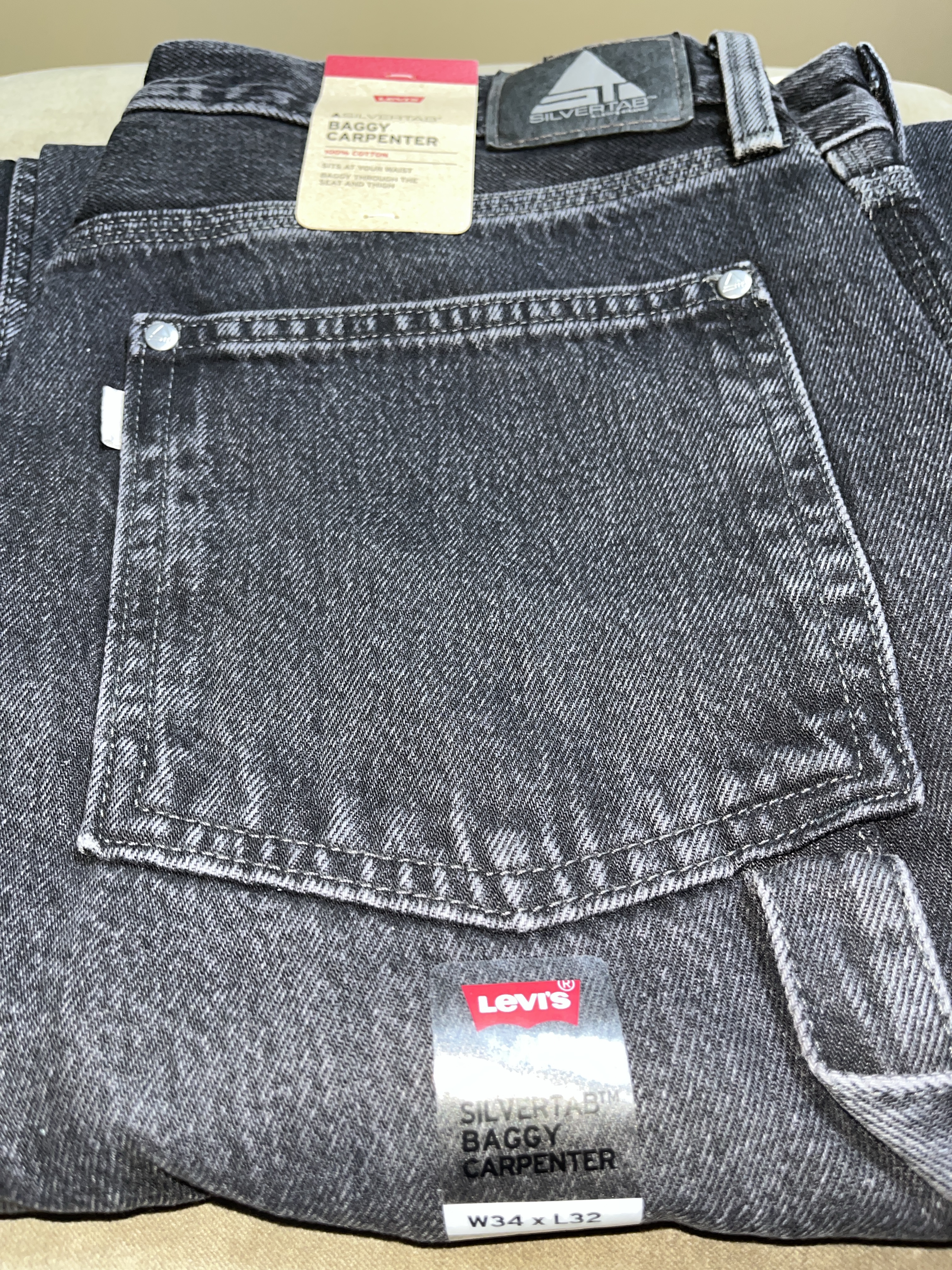 Levi's Silvertab Baggy Carpenter Jeans Black 착용 스타일