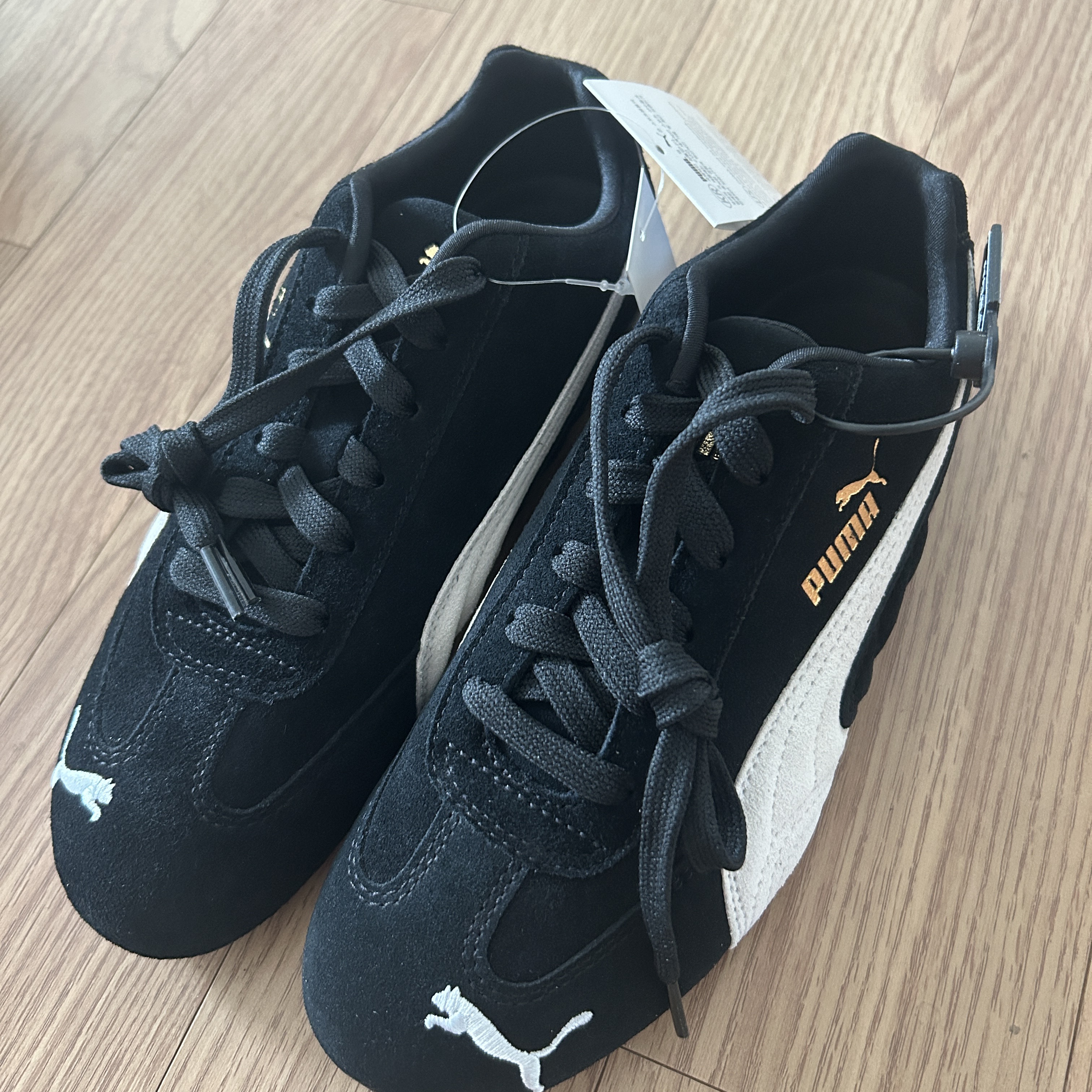 Puma Speedcat OG Black White 착용 스타일 - 1