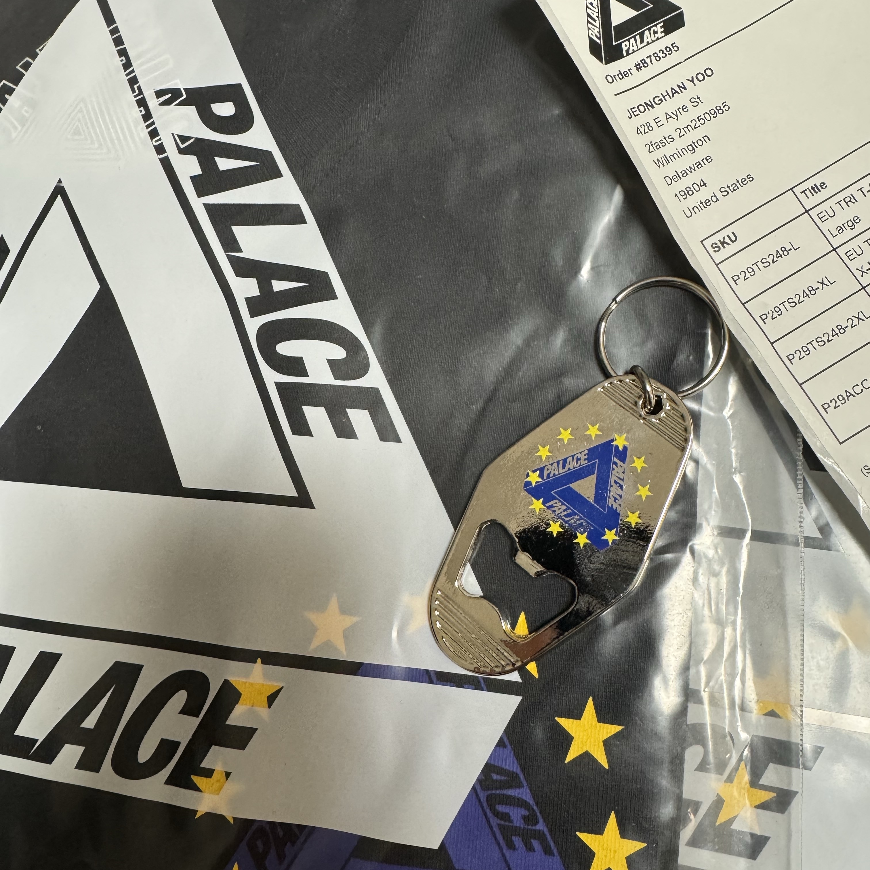 Palace EU Tri T-Shirt Black - 25FW 착용 스타일