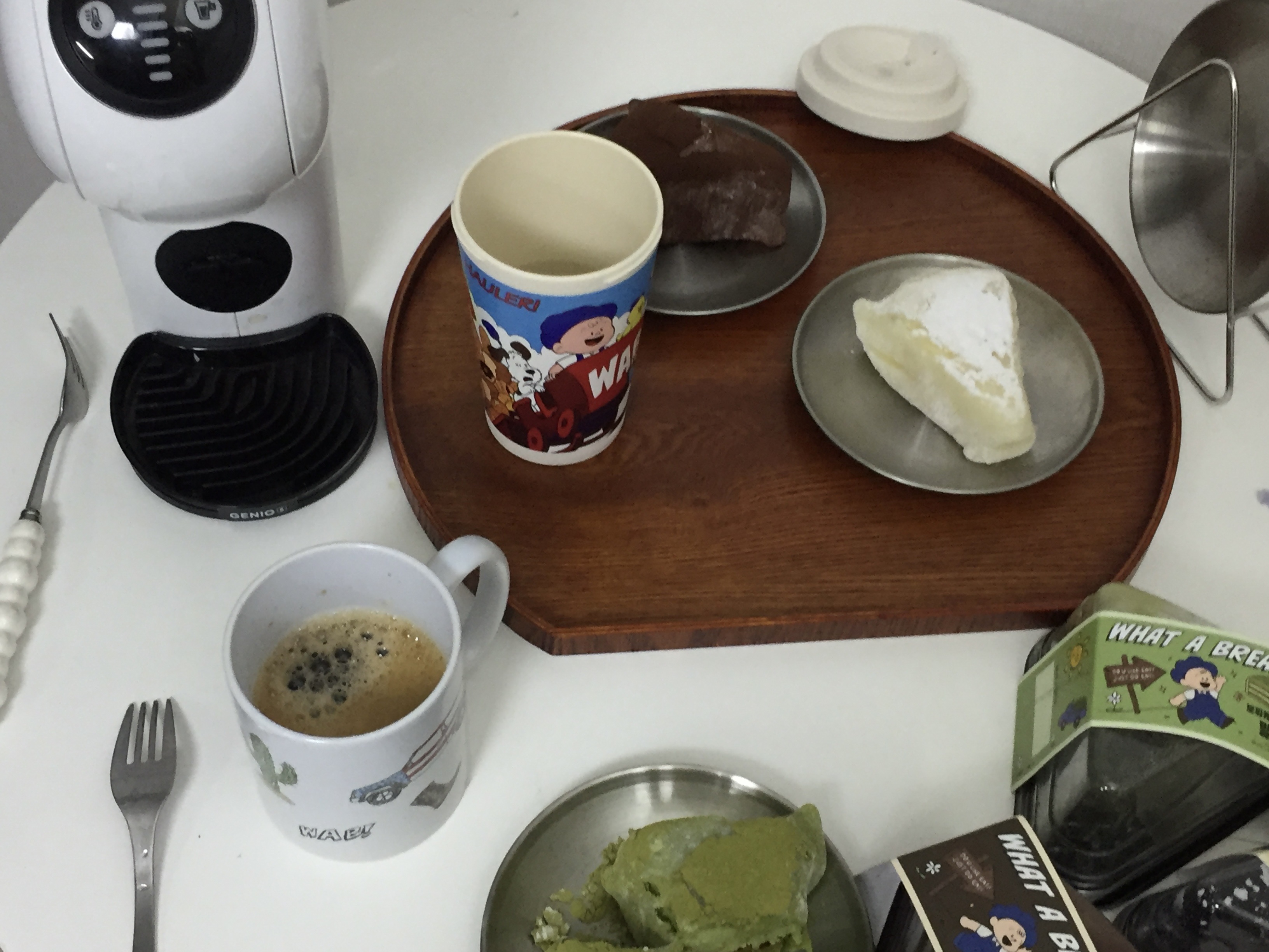 [KREAM 단독] What A Bread Daily Moments Tumbler 420ml, [KREAM 단독] What A Bread Mug White 350ml 착용 스타일 - 3
