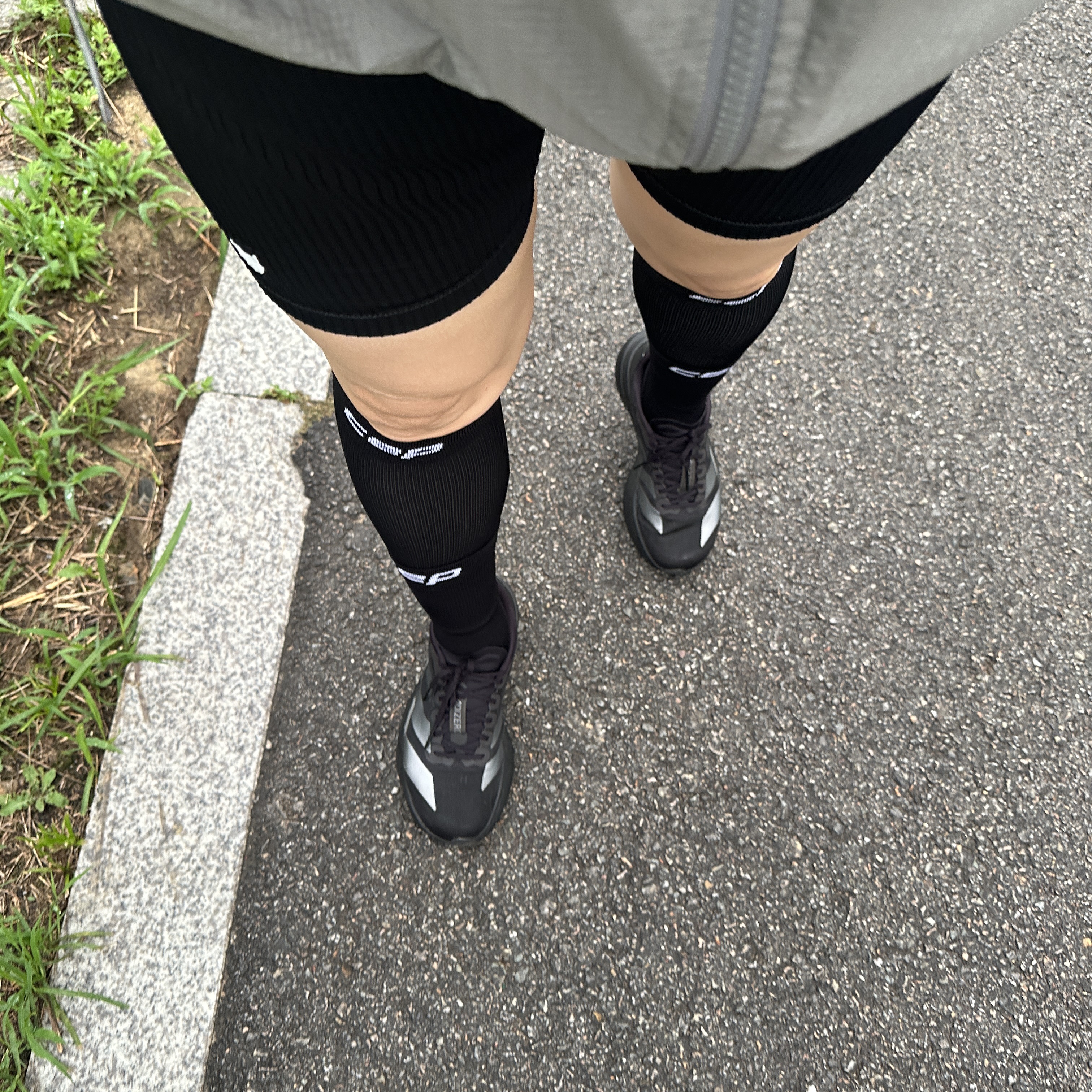 CEP Core Run Calf Sleeve V5 Black Women 착용 스타일