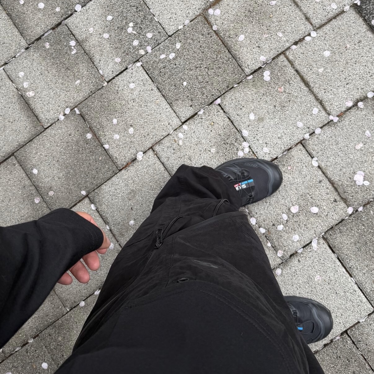 Sansan Gear Affine Curve Pants Black_26SS, Xlim EP.9 01 Sleeve Black 착용 스타일