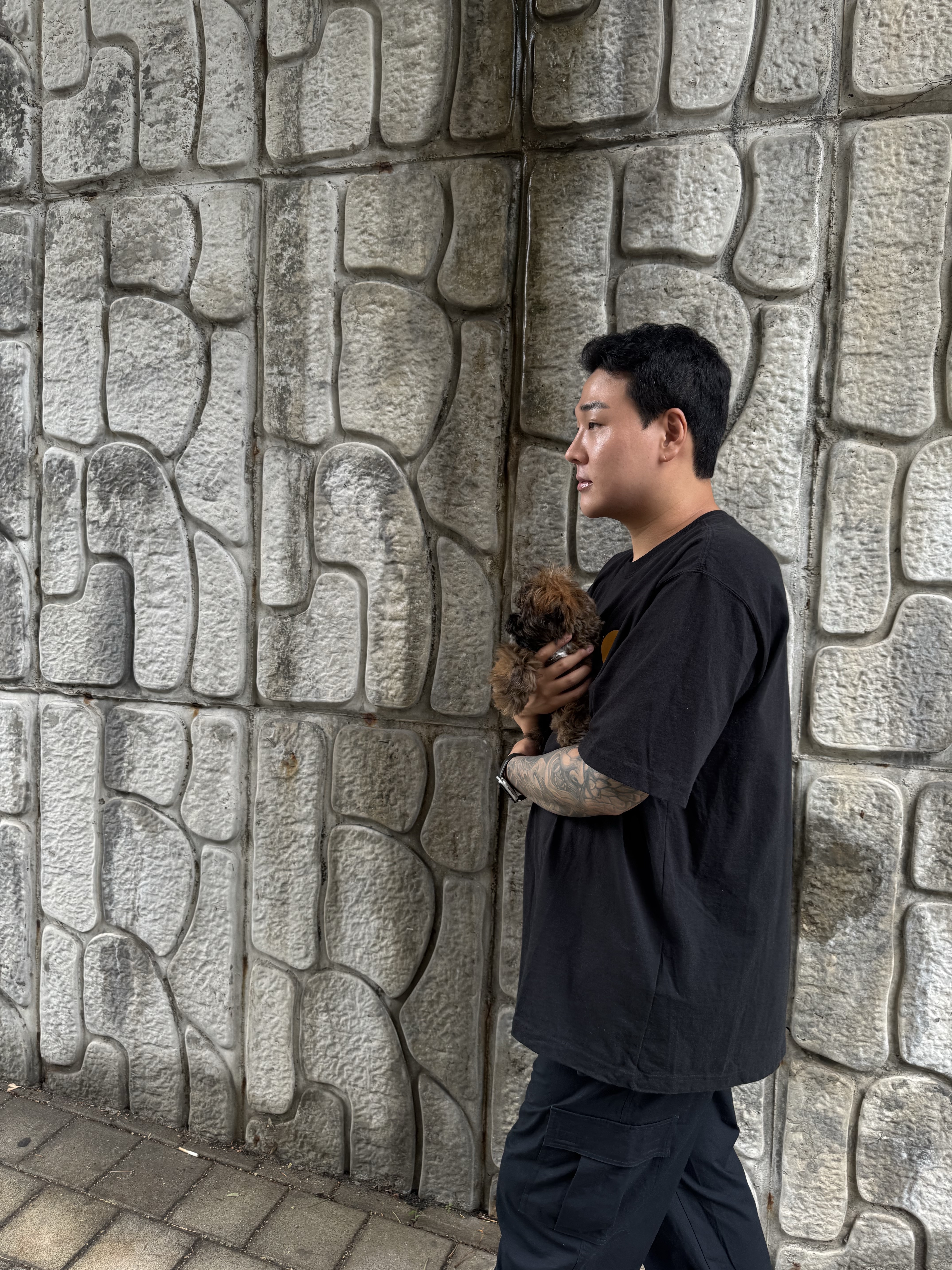 Nike Club Cargo Pants Black - Asia, Carhartt Loose Fit Heavyweight Regular Short Sleeve Logo Graphic T-Shirt Black 착용 스타일 - 2