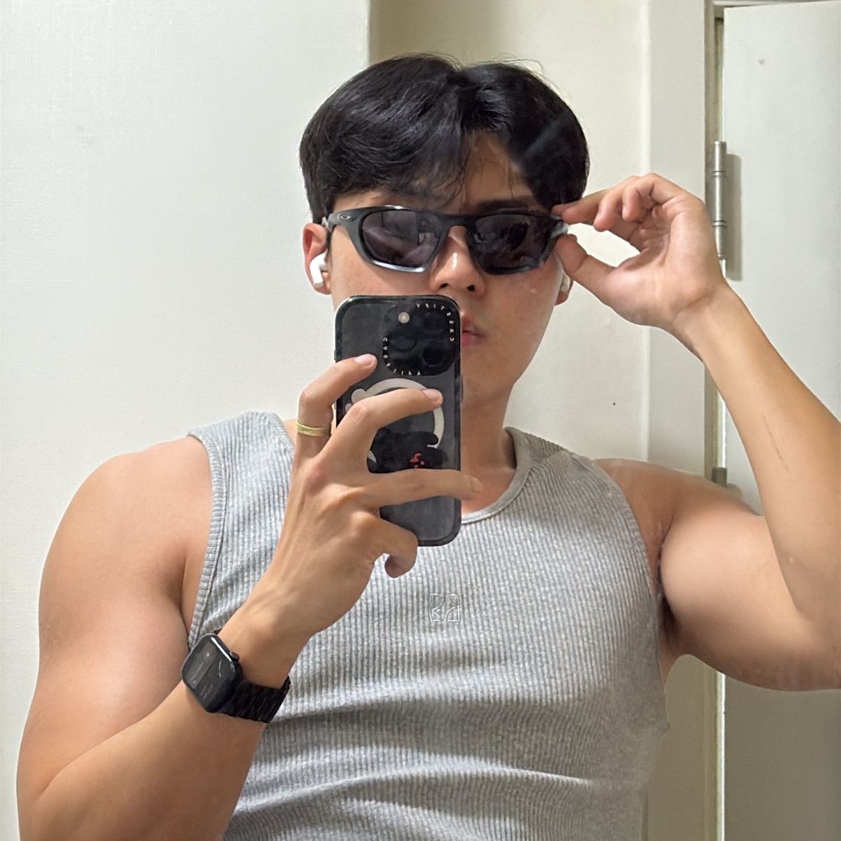 Oakley Lateralis Matte Black Ink Frame Prizm Grey Lenses High Bridge Fit 착용 스타일