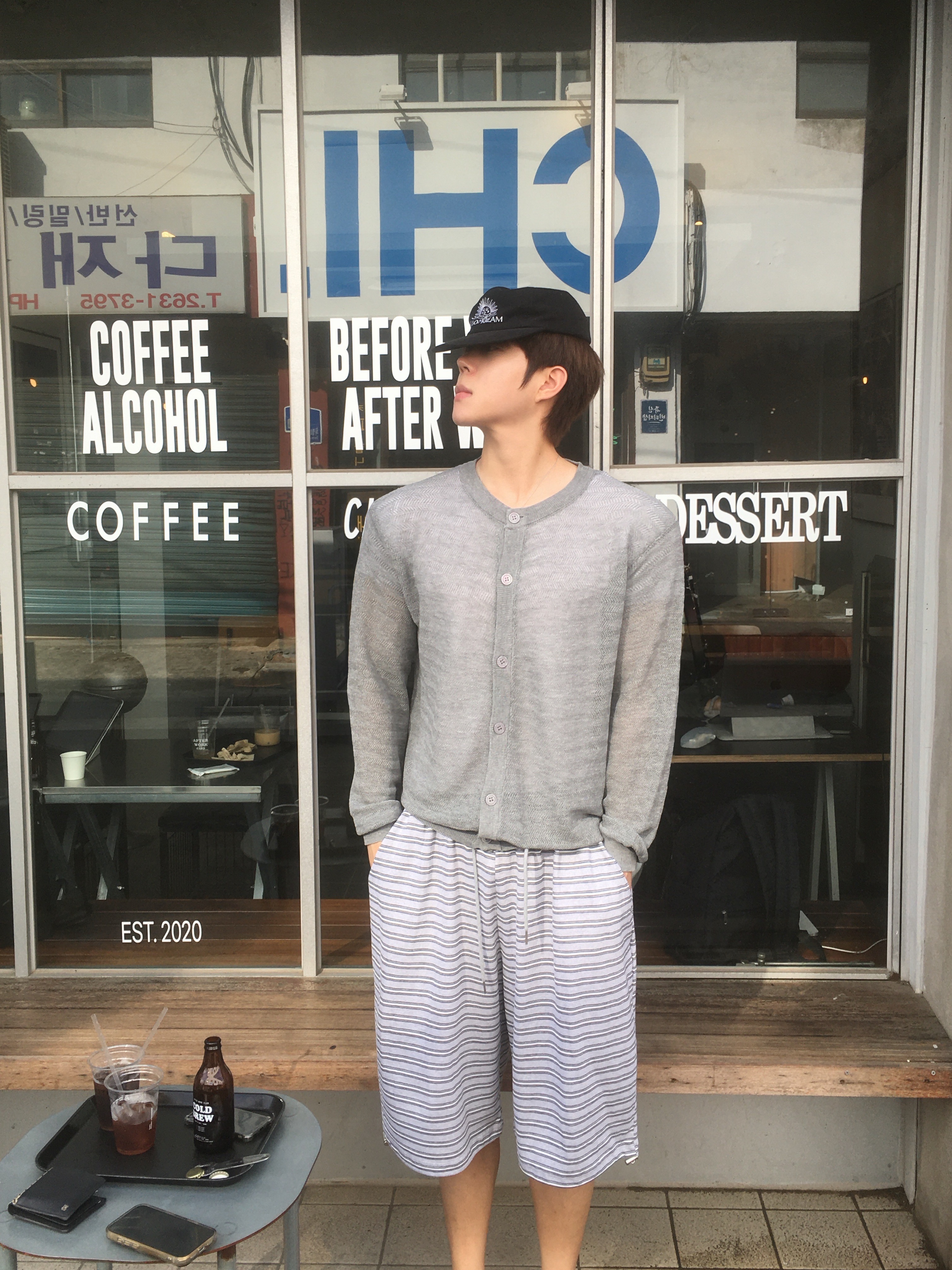 Oofos OOriginal Black 착용 스타일 - 3