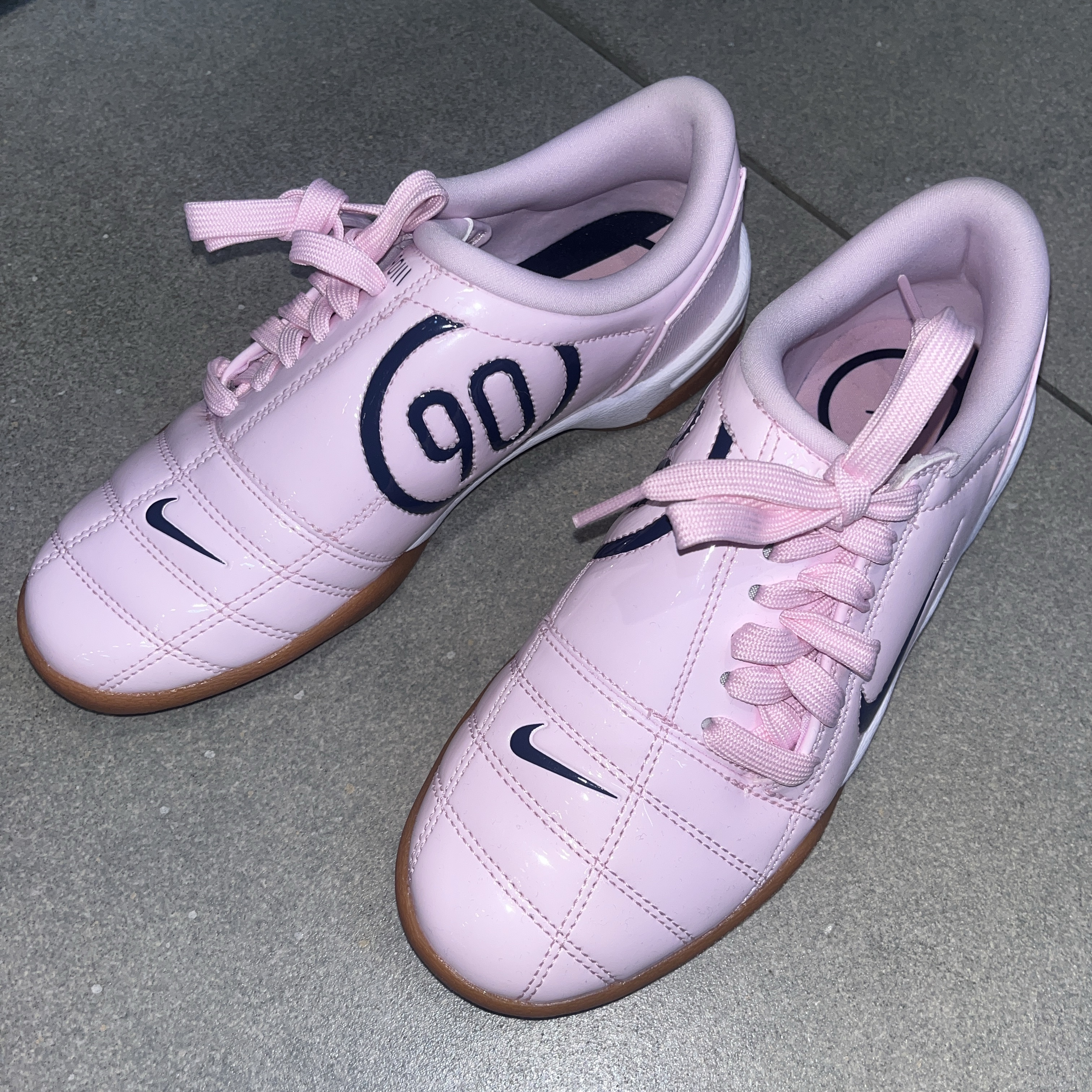 (W) Nike Total 90 Pink Foam White 착용 스타일